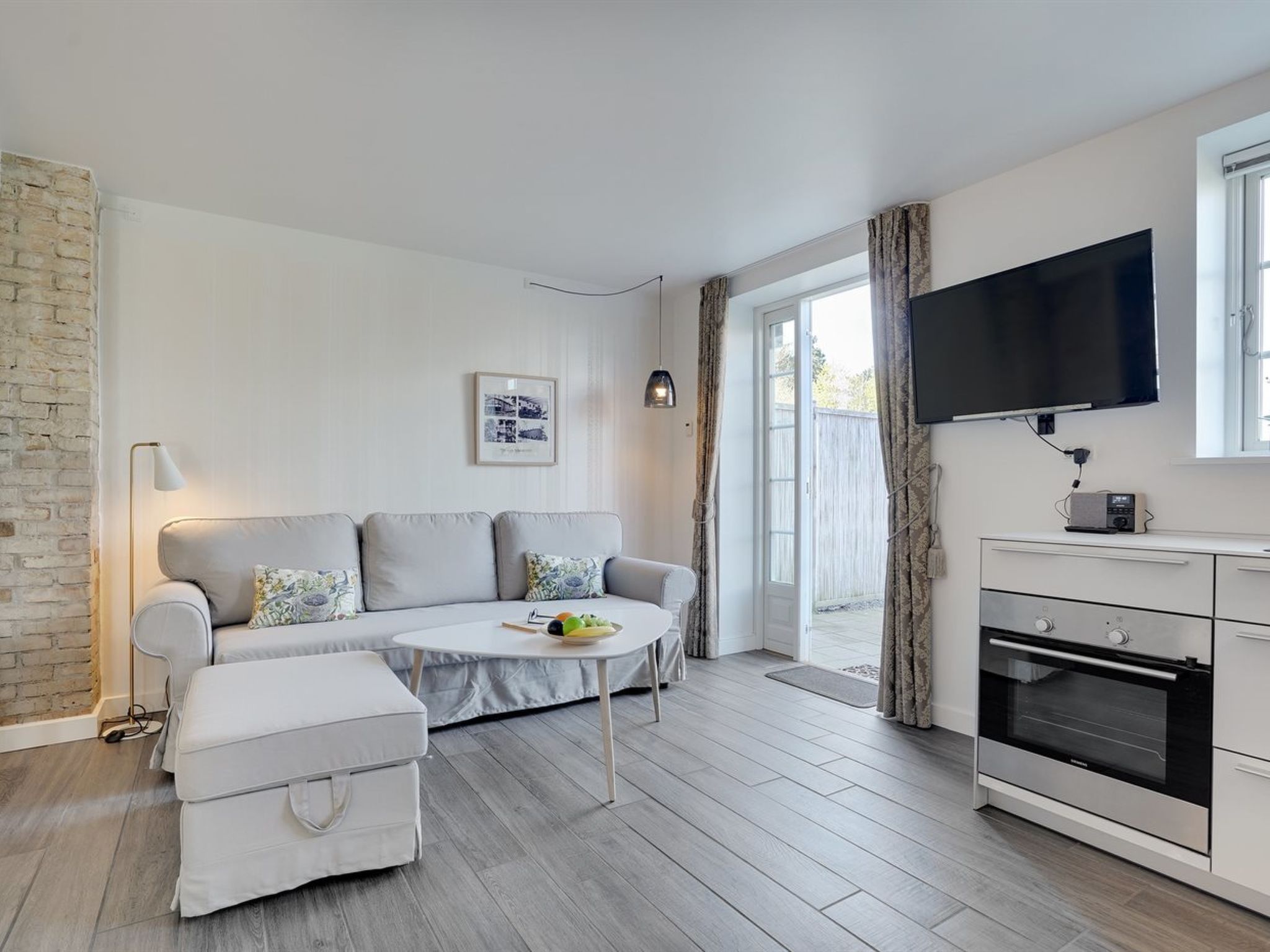 "Odeta" - 100m from the sea — Living Room (5 of 14)