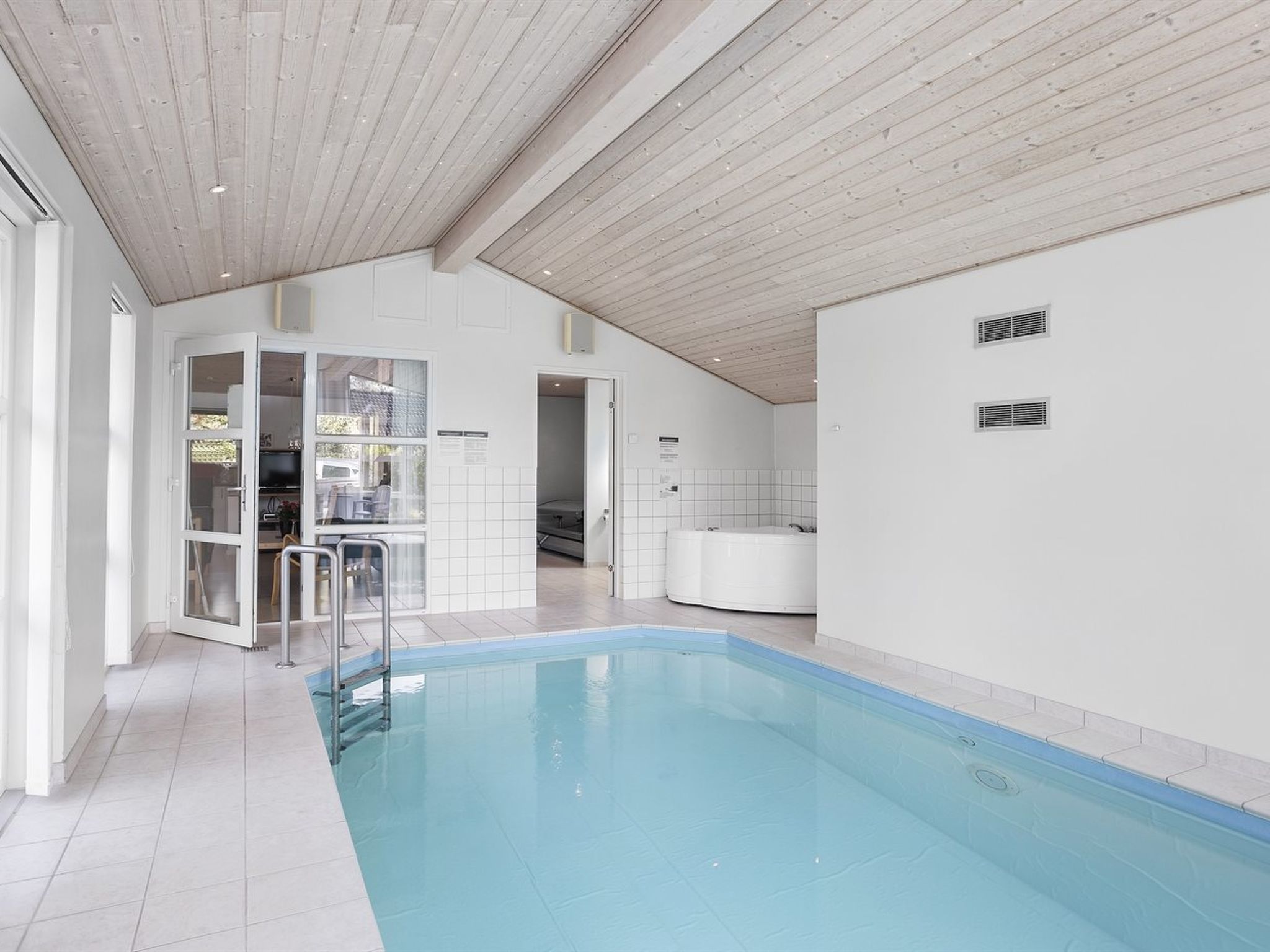 "Toa" - 600m from the sea - Buiten