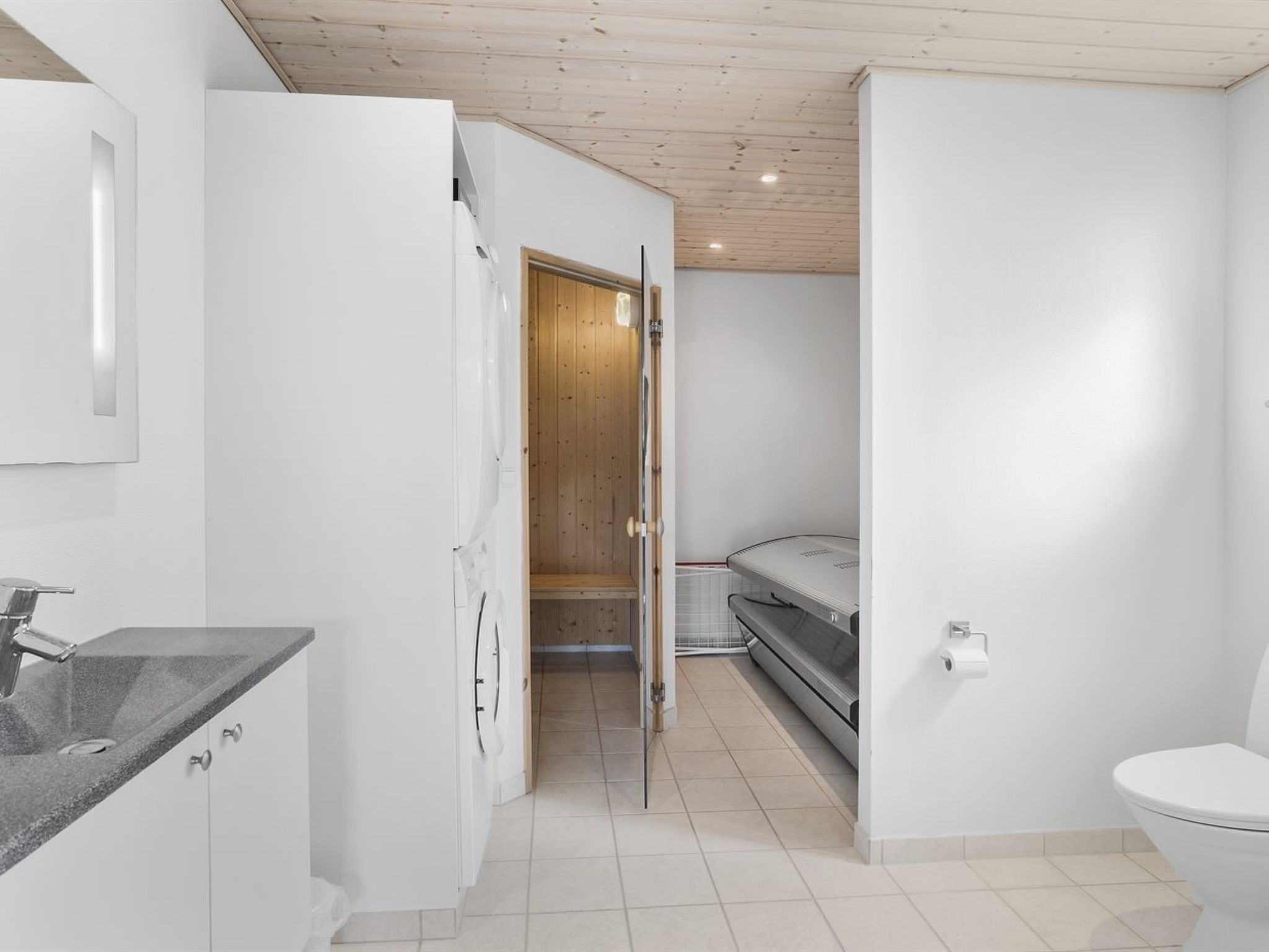 "Toa" - 600m from the sea - Binnen
