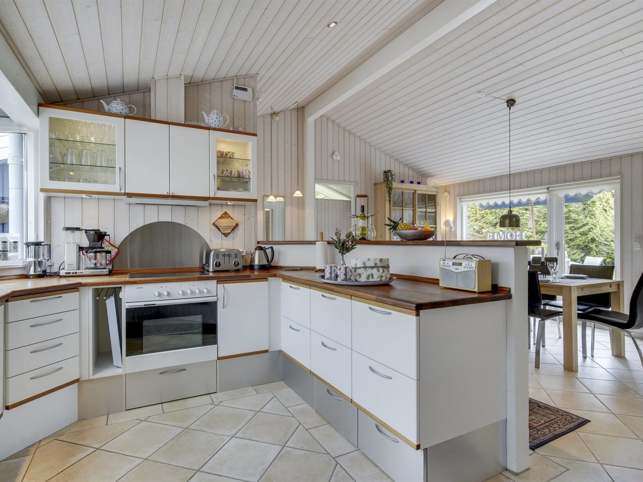 "Frithlef" - 900m from the sea - Inside
