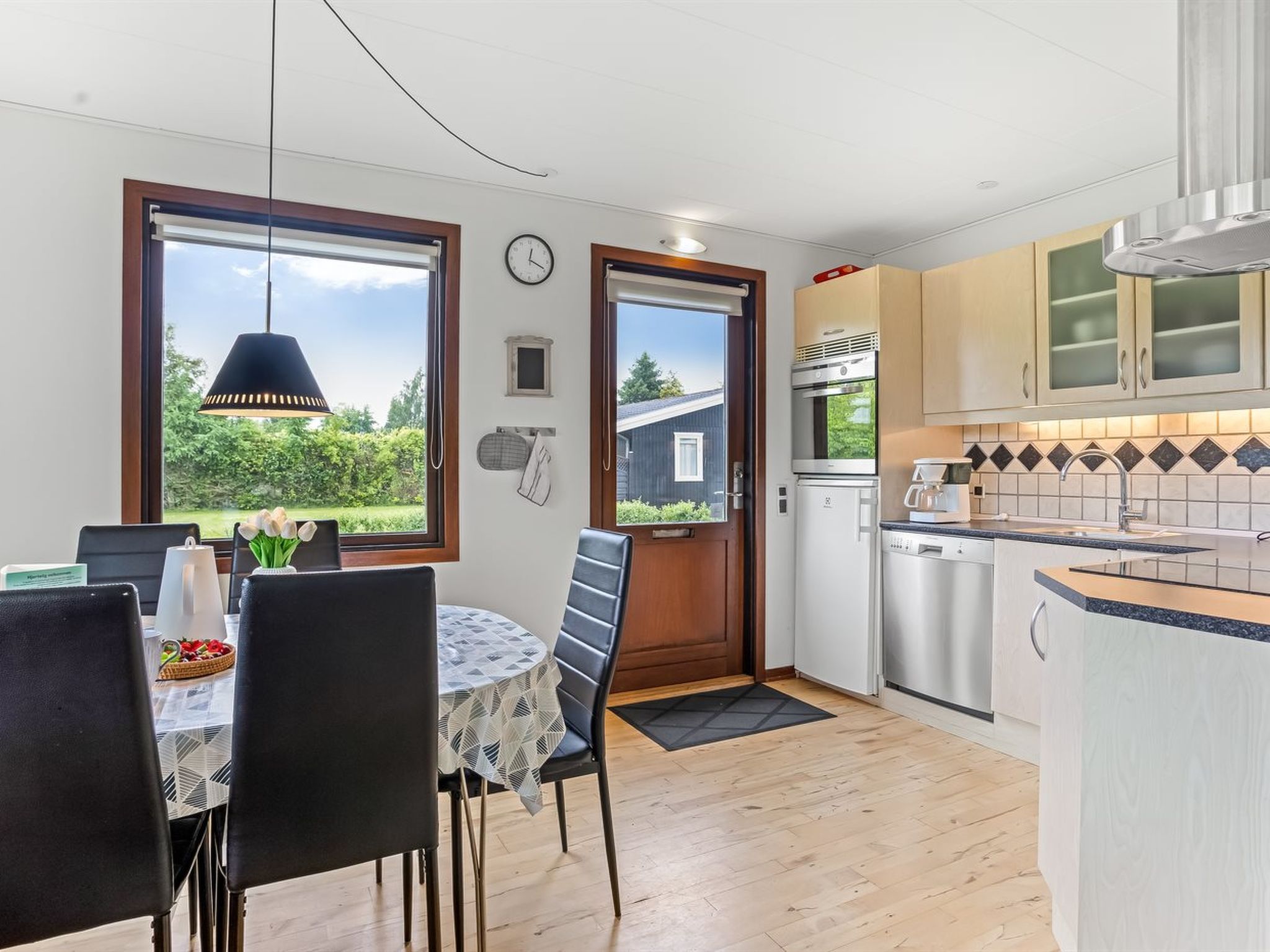 "Davida" - 400m from the sea
