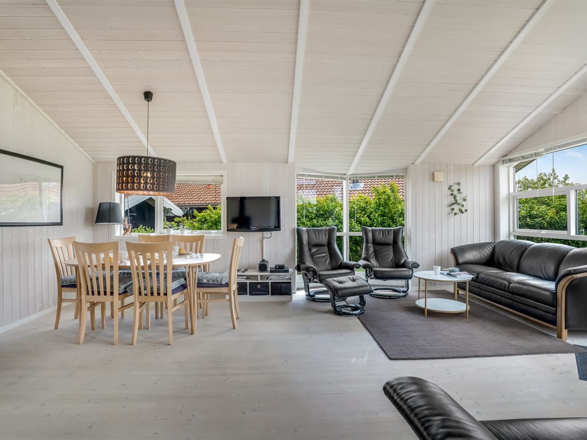 "Birtir" - 1.2km from the sea - Binnen
