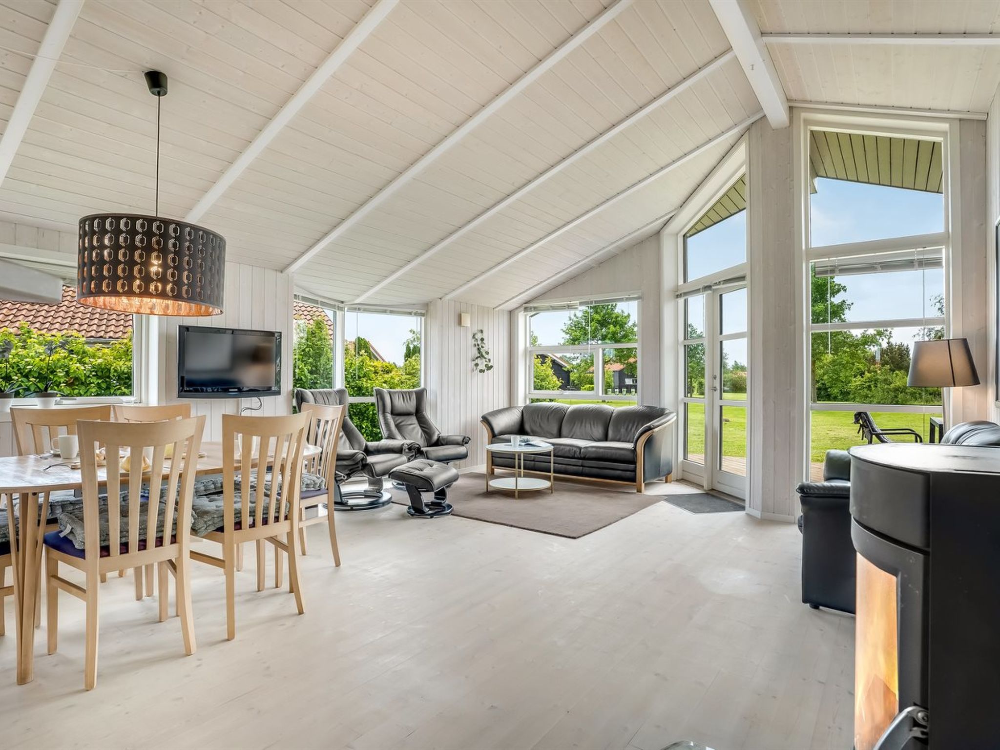 "Birtir" - 1.2km from the sea - Binnen