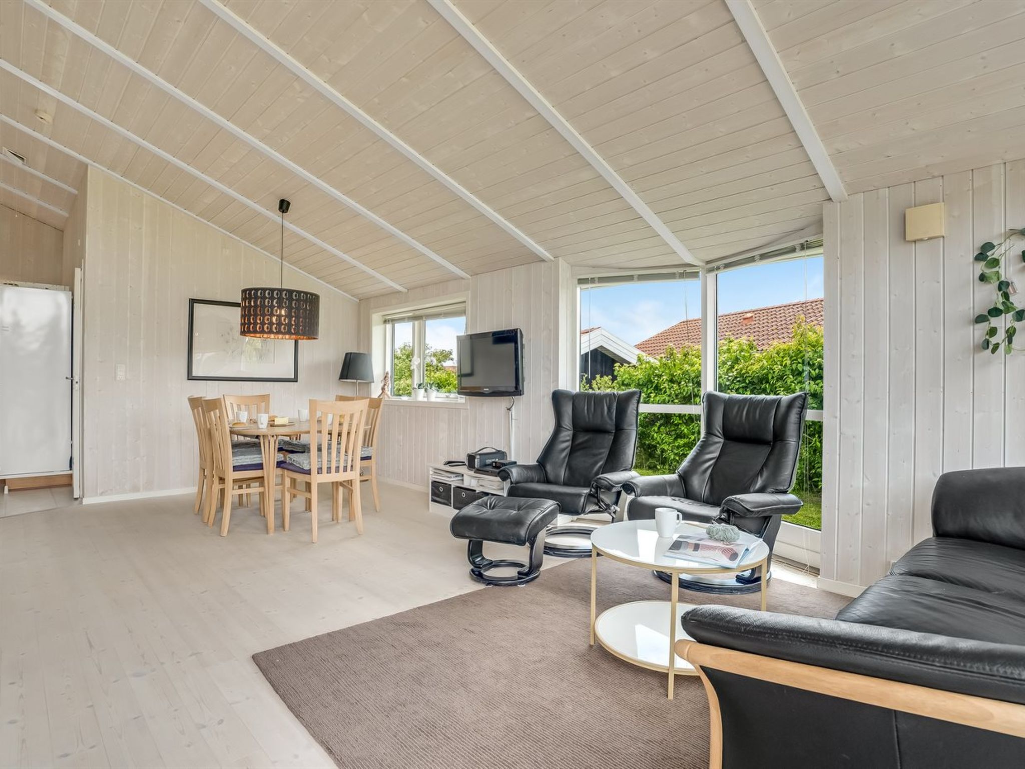"Birtir" - 1.2km from the sea - Binnen