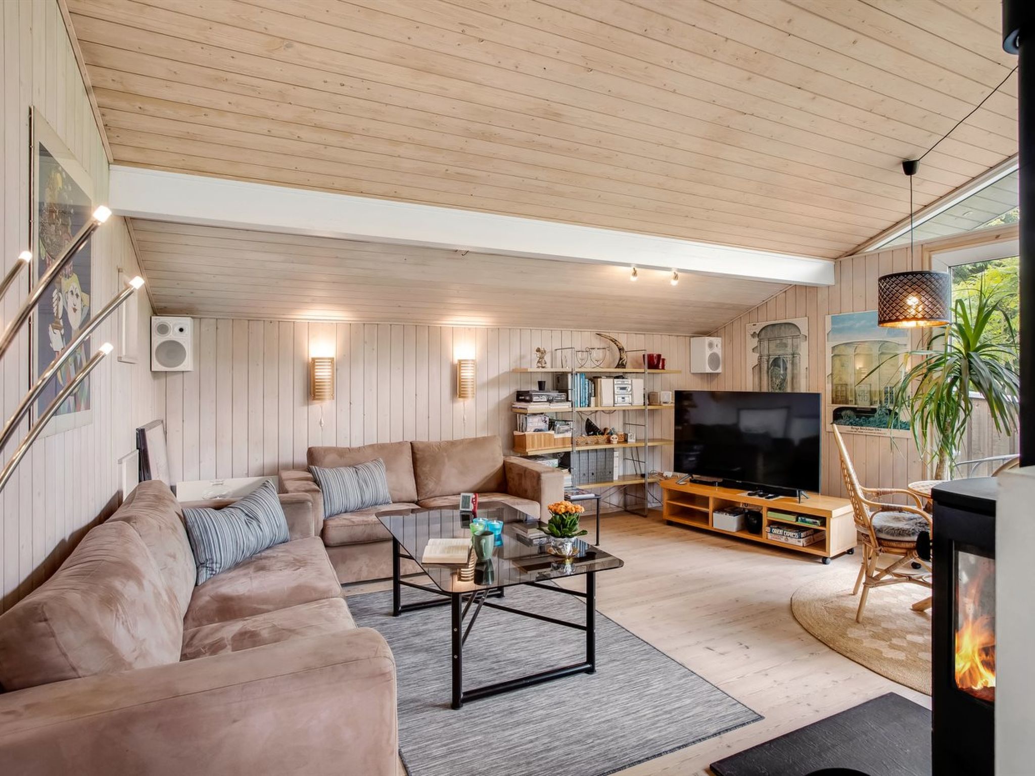 "Fatlinda" - 1km from the sea-Inside