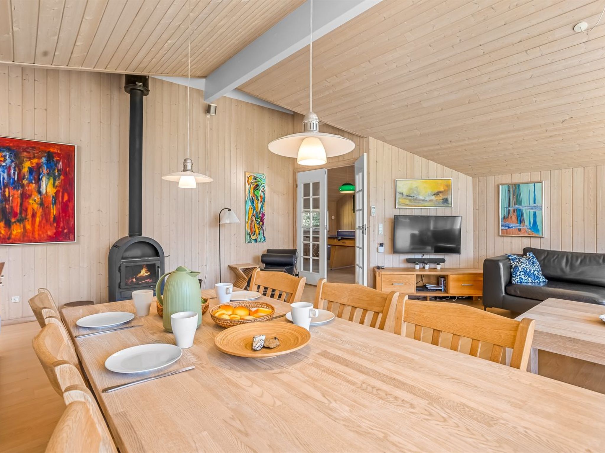 "Enid" - 700m from the sea - Inside