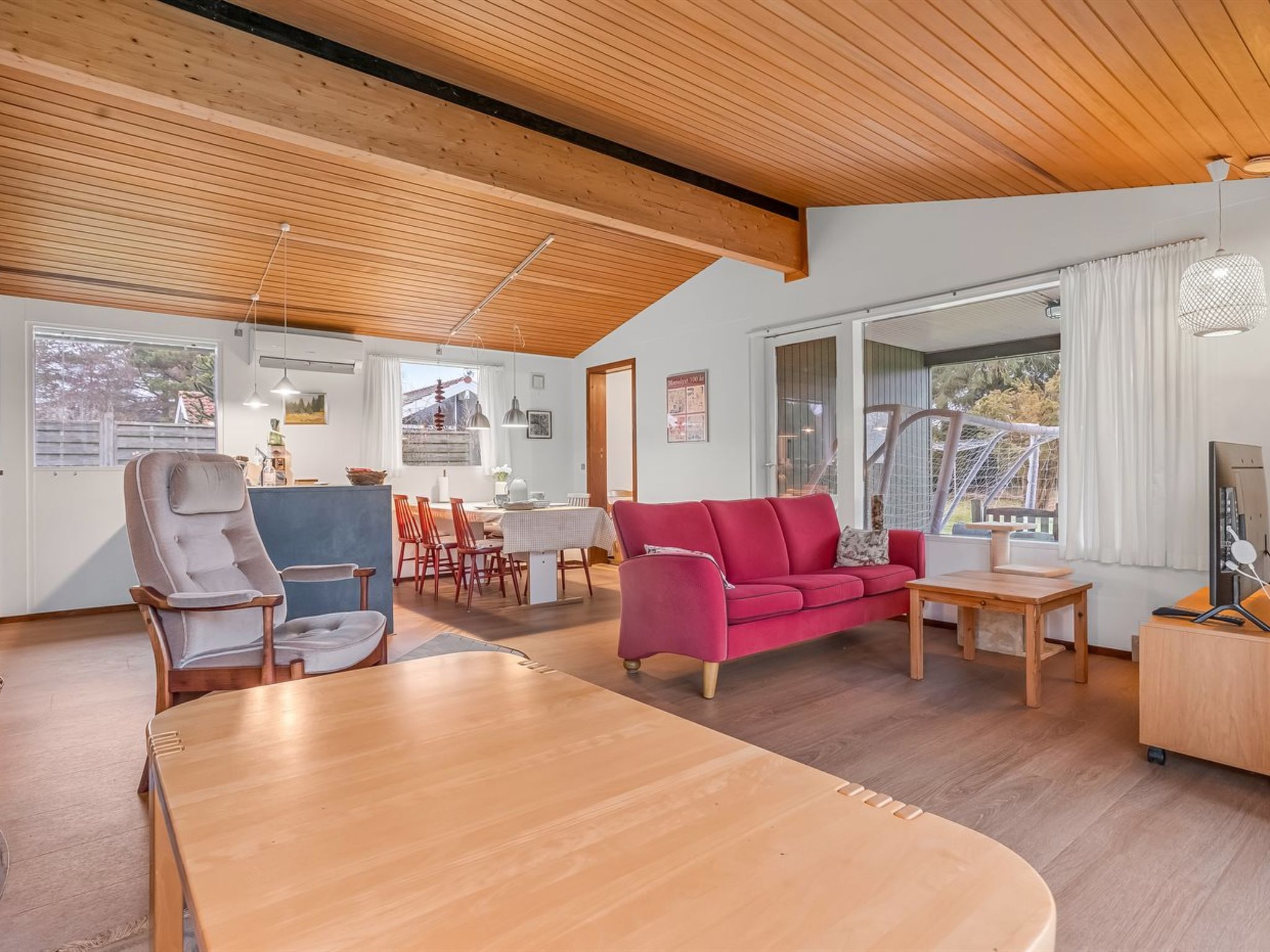 "Odstanus" - 575m from the sea-Binnen