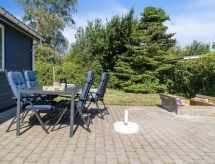 "Winona" - 300m from the sea