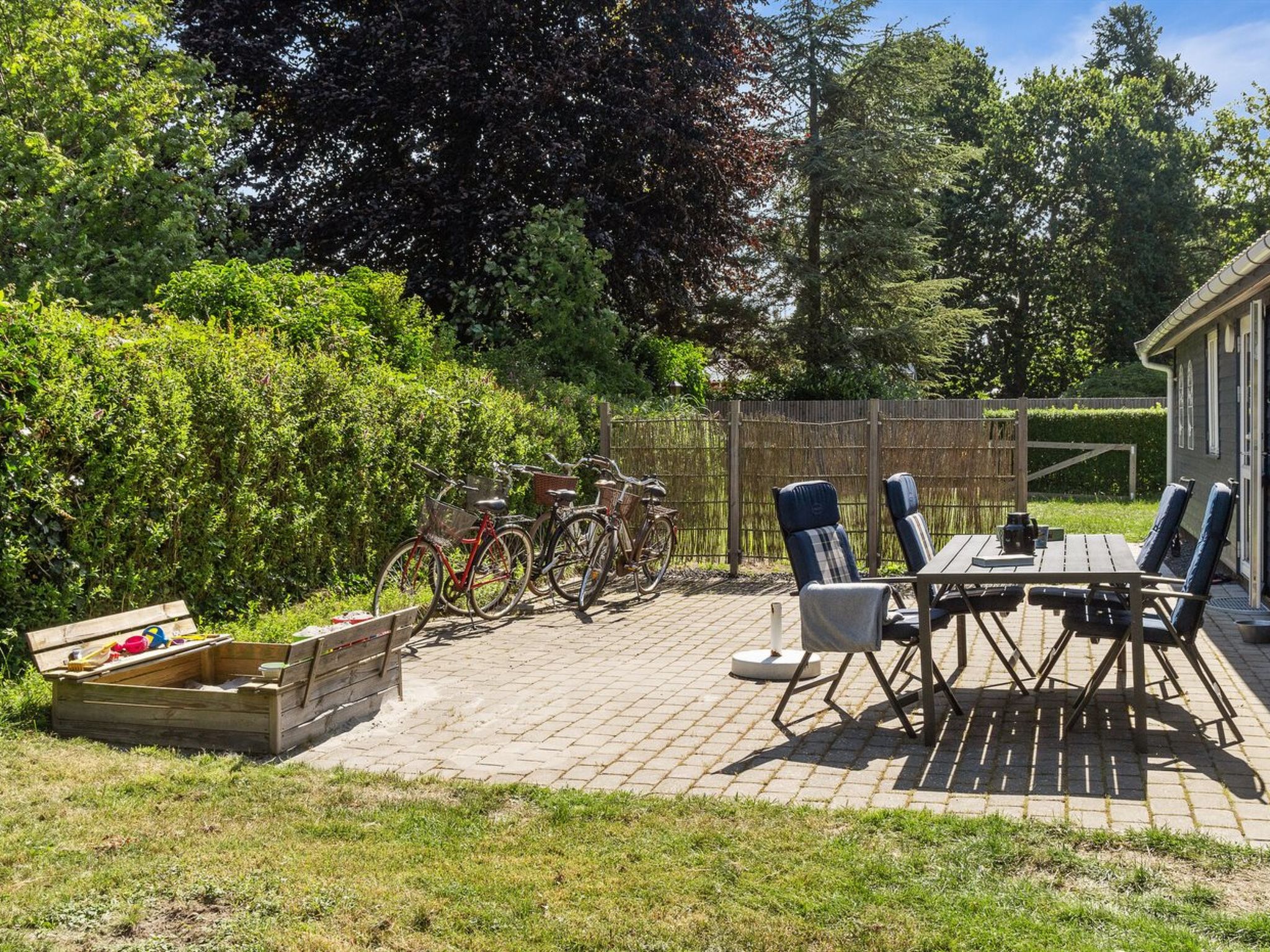 "Winona" - 300m from the sea - Draußen