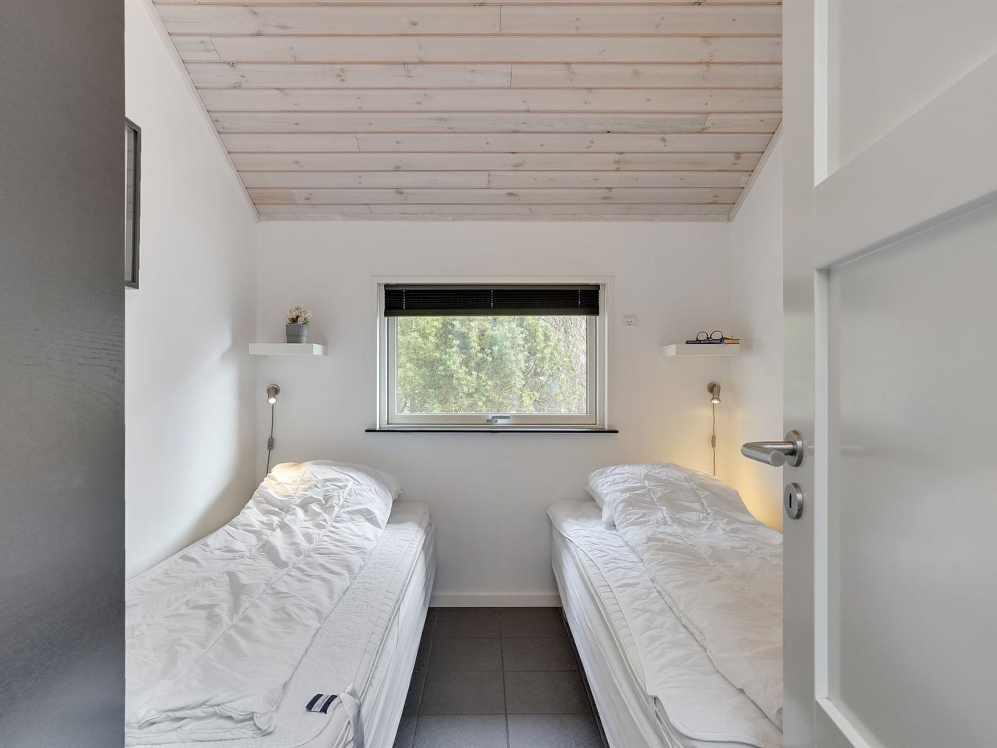 "Nyalle" - 1.3km from the sea - Binnen