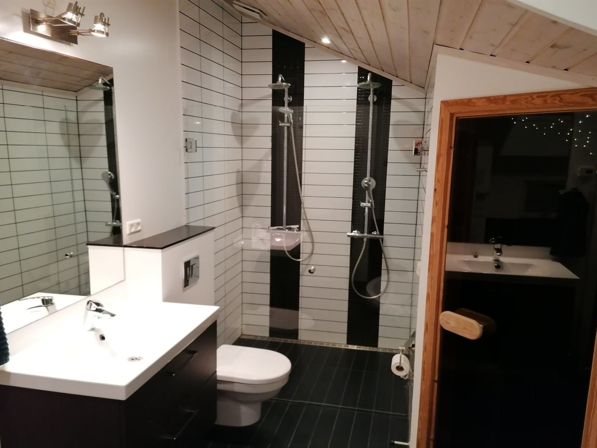 "Nyalle" - 1.3km from the sea - Binnen