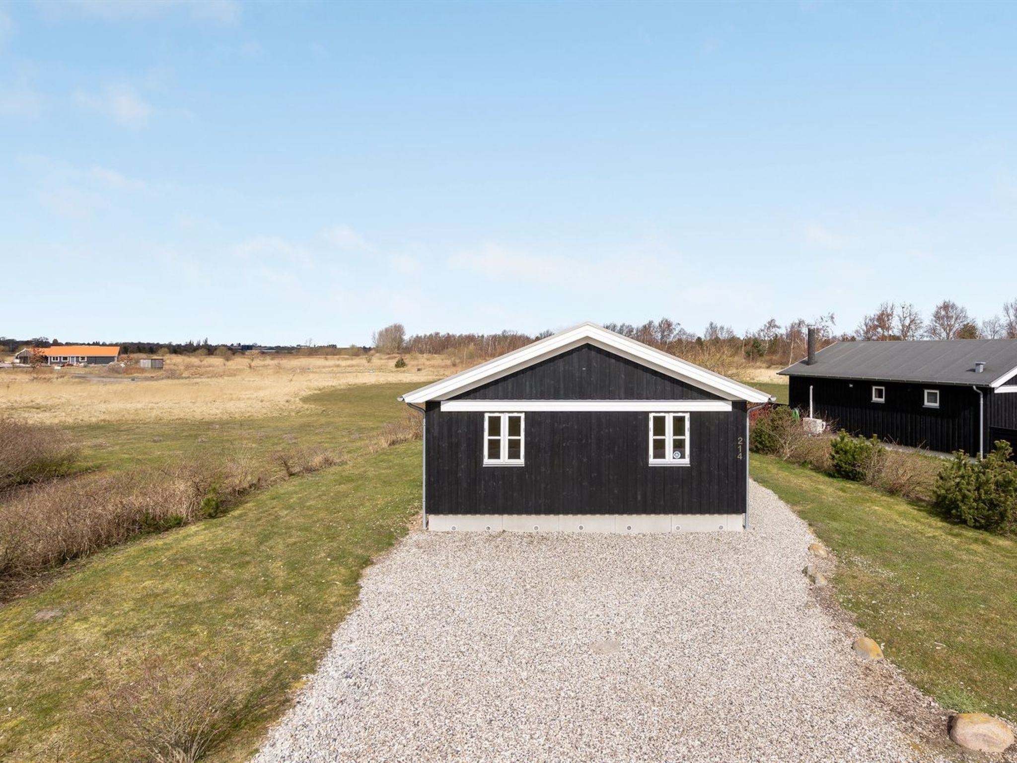"Evin" - 800m from the sea - Buiten