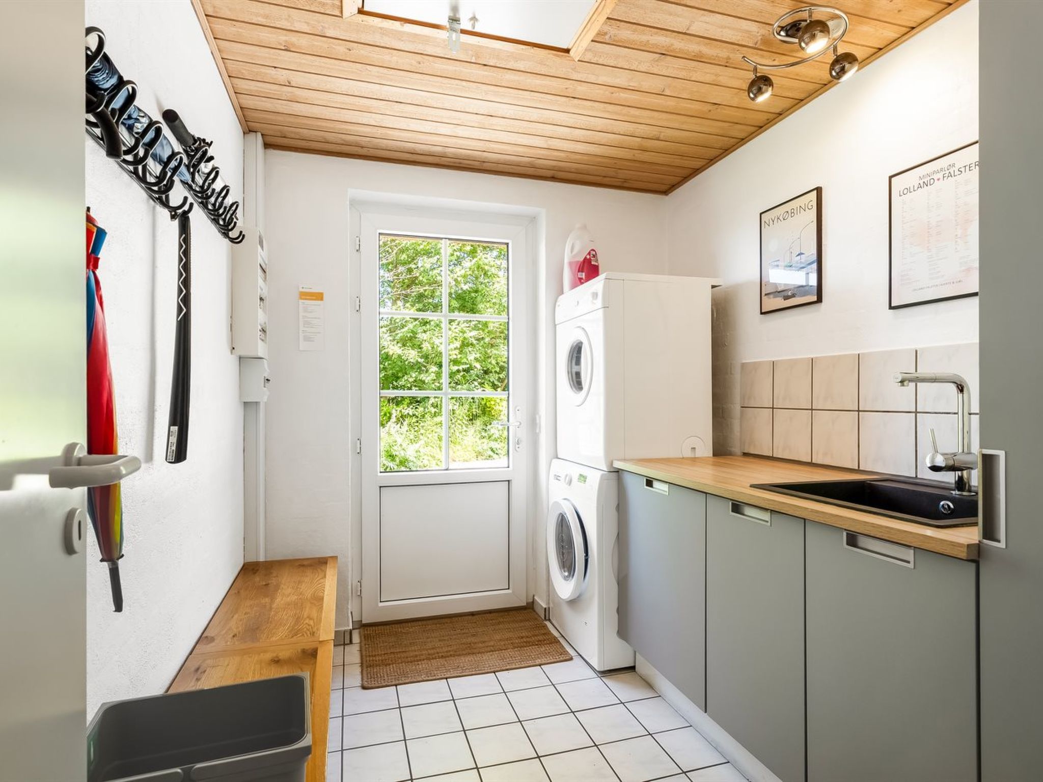 "Taralyn" - 1.3km from the sea - Drinnen