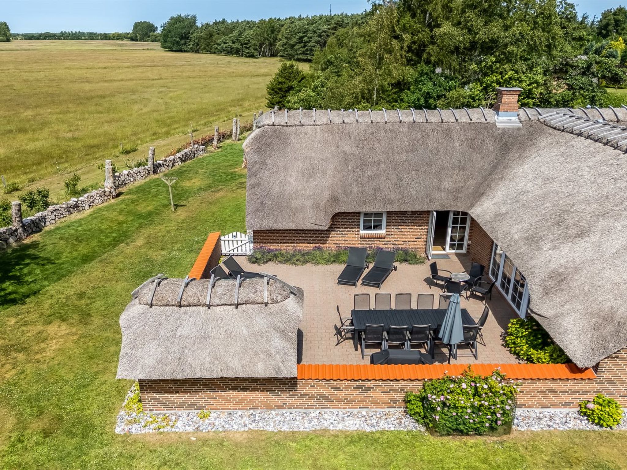 "Taralyn" - 1.3km from the sea - Draußen