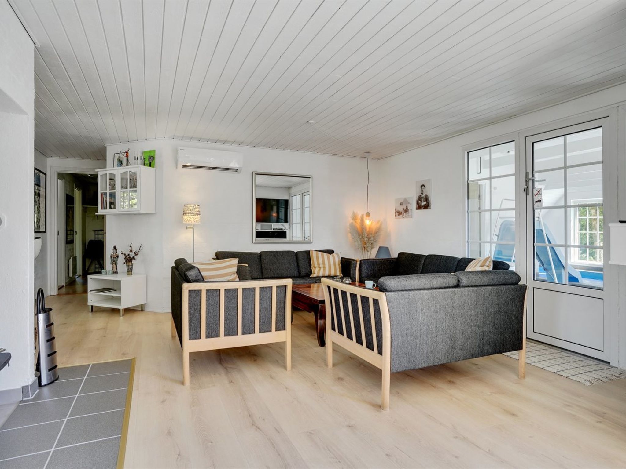 "Taralyn" - 1.3km from the sea-Binnen