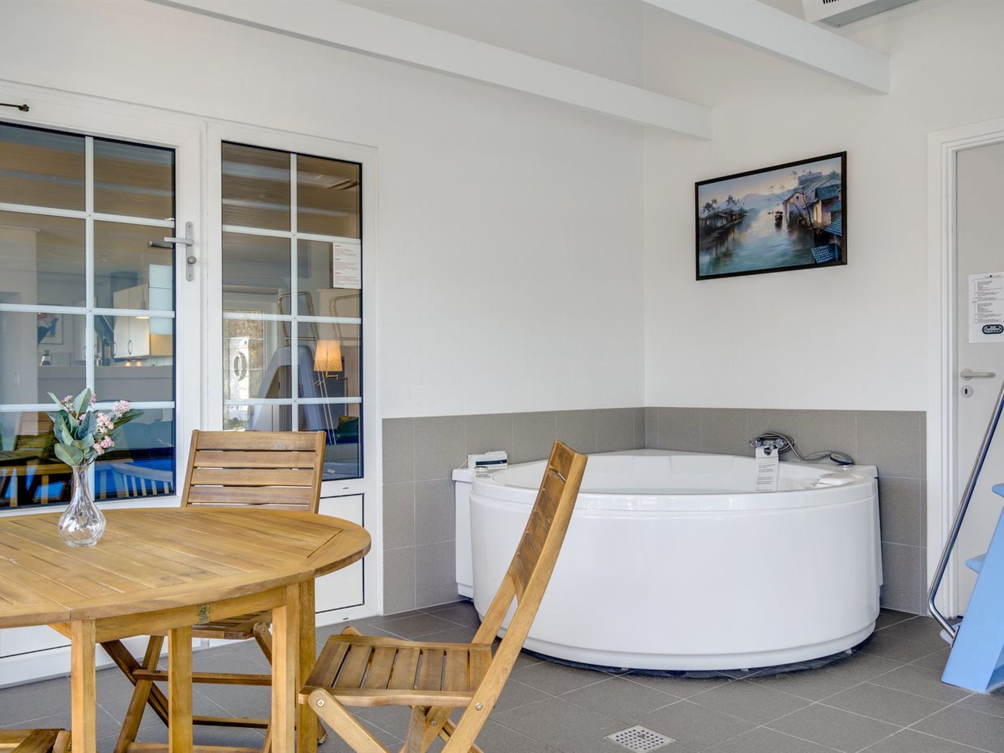 "Taralyn" - 1.3km from the sea-Binnen