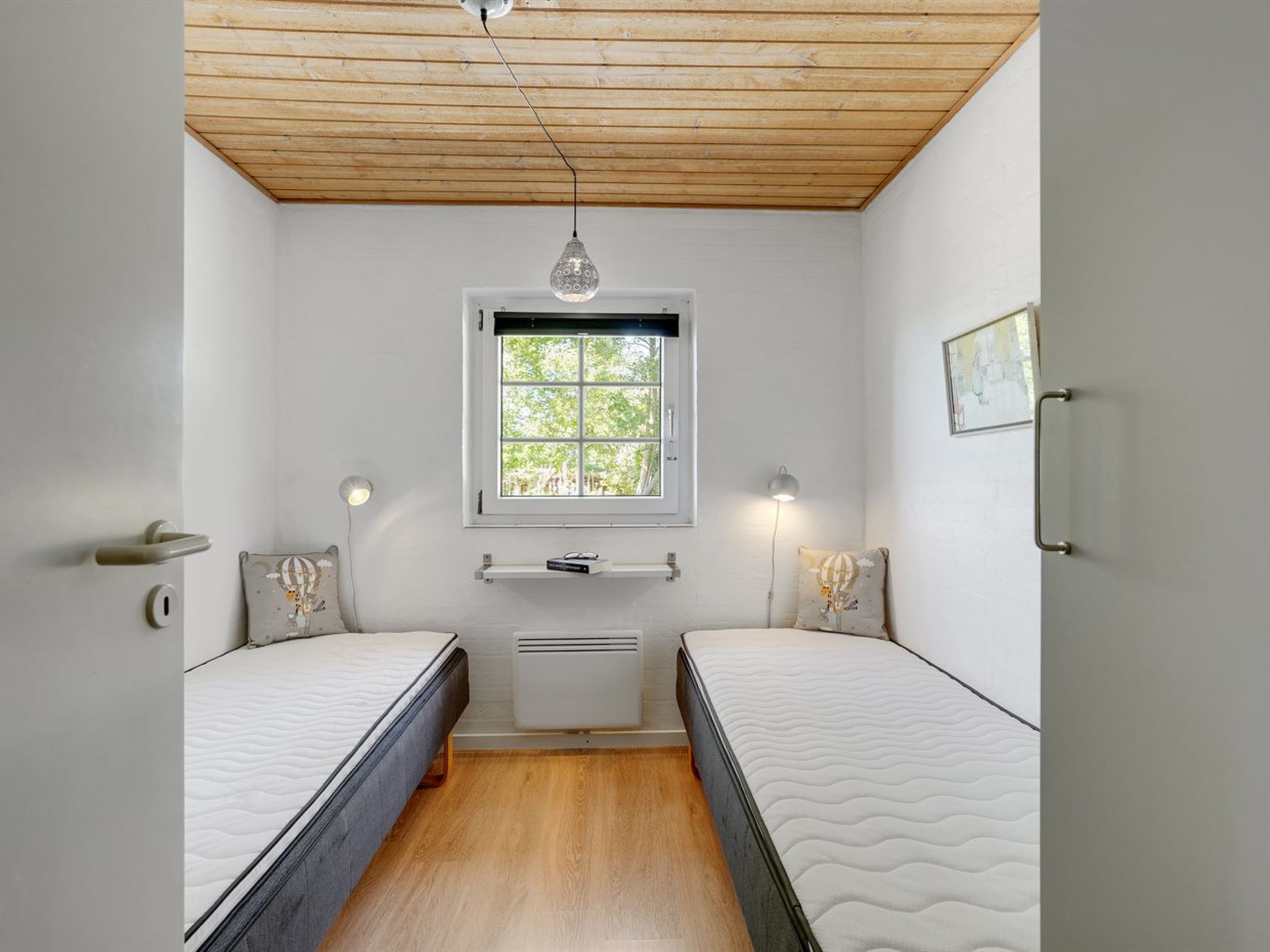 "Taralyn" - 1.3km from the sea-Binnen