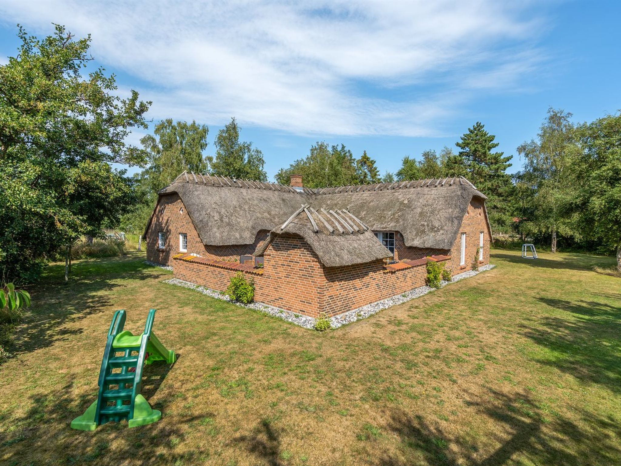 "Taralyn" - 1.3km from the sea-Buiten