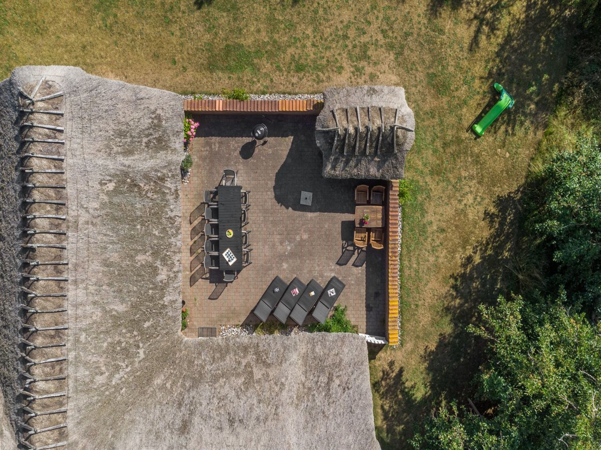 "Taralyn" - 1.3km from the sea-Buiten