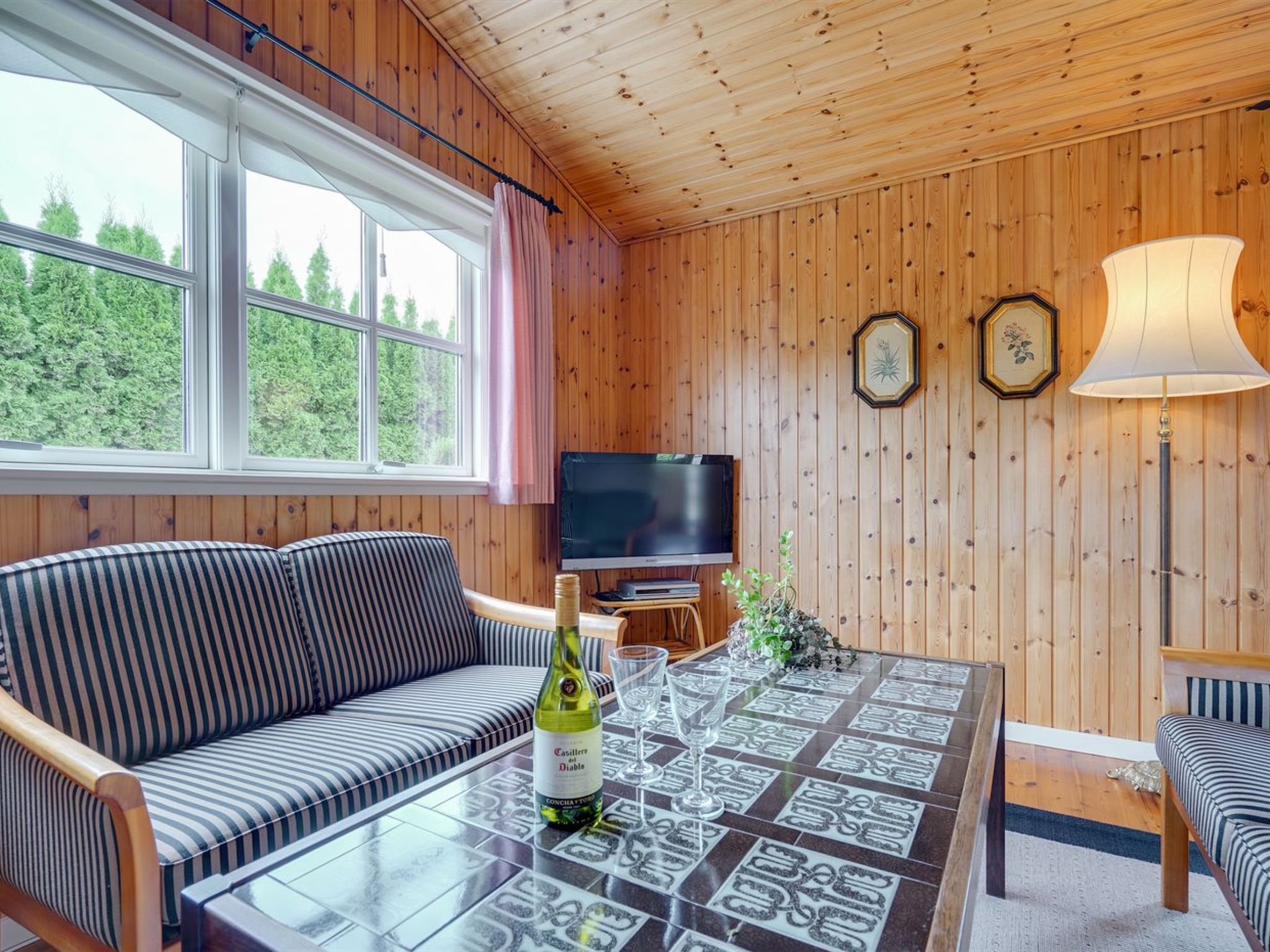 "Siem" - 650m from the sea - Drinnen