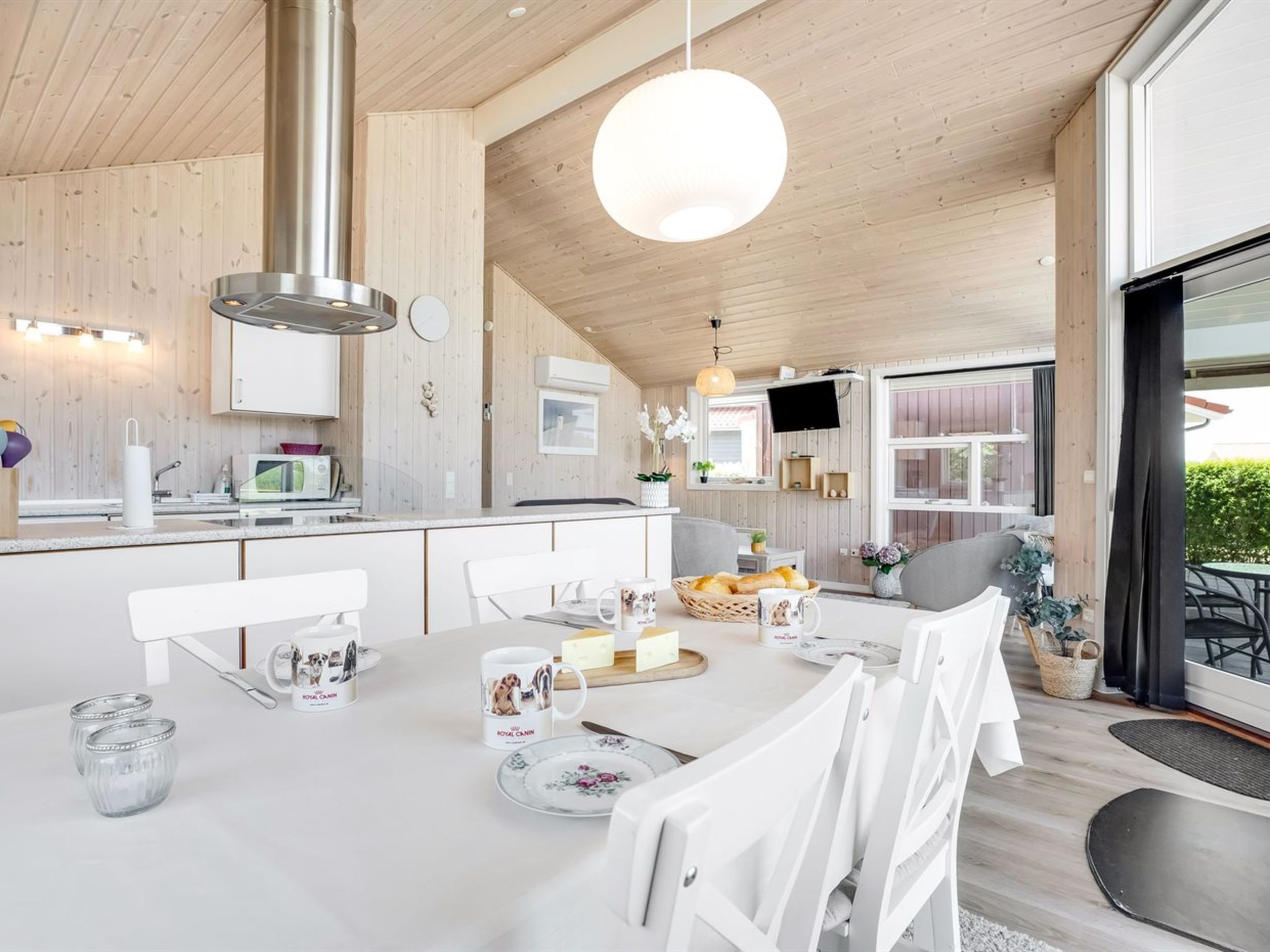 "Yalene" - 1.2km from the sea-Binnen