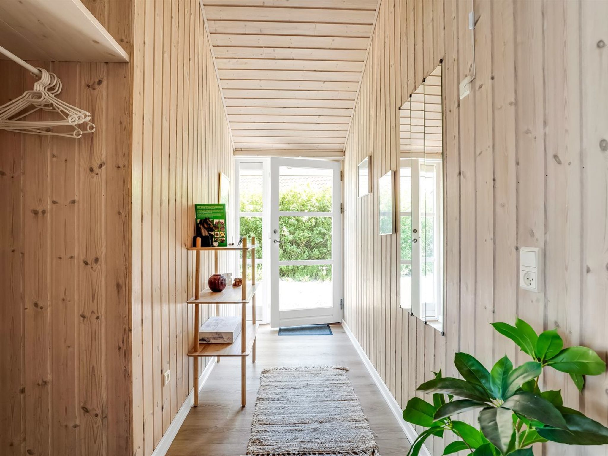 "Yalene" - 1.2km from the sea-Binnen