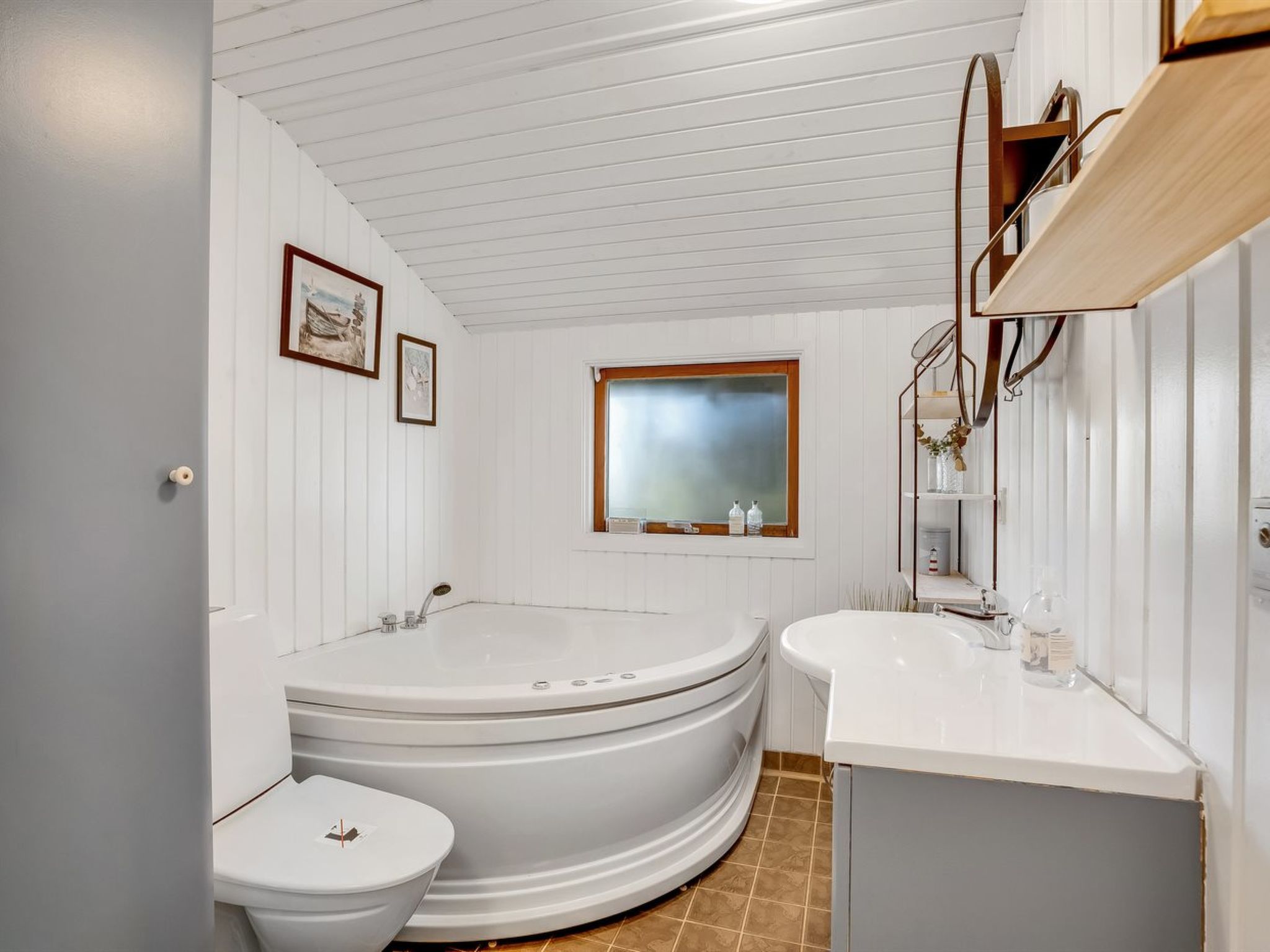 "Akseli" - 800m from the sea