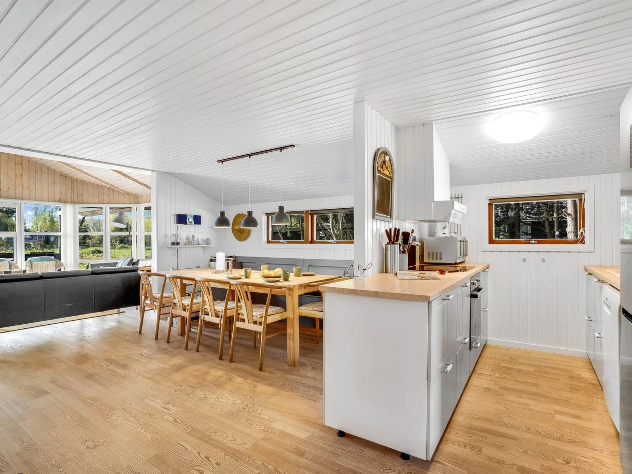 "Akseli" - 800m from the sea - Inside