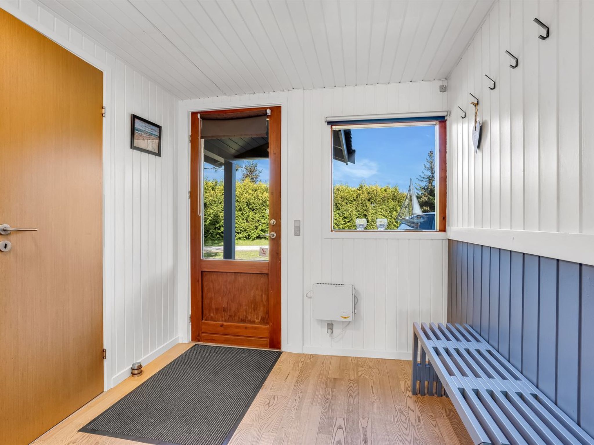 "Akseli" - 800m from the sea - Inside