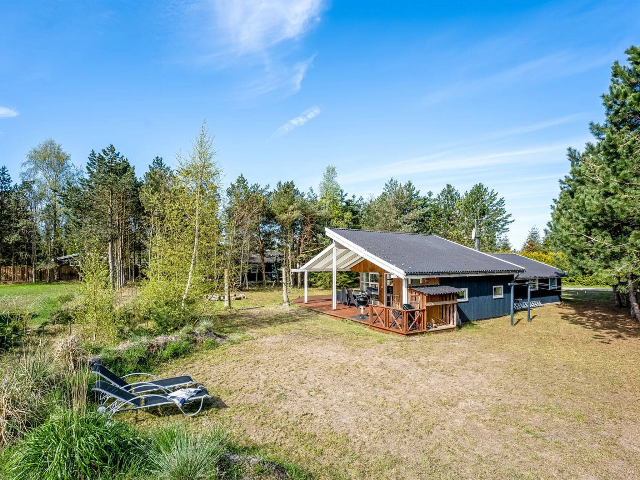 "Akseli" - 800m from the sea - Outside