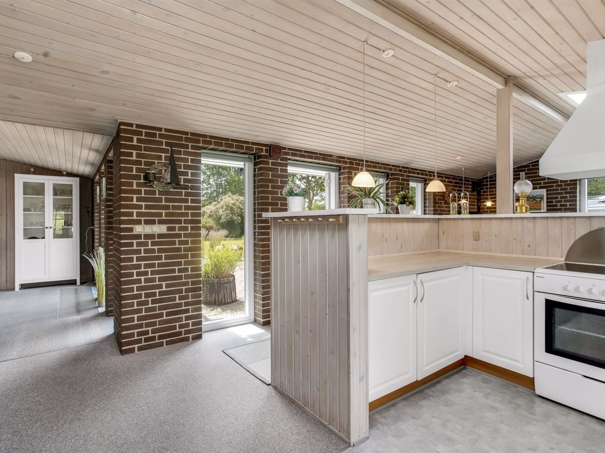 "Sessa" - 800m from the sea - Binnen