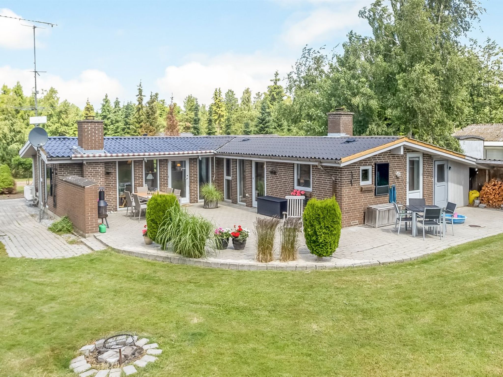 "Sessa" - 800m from the sea - Buiten