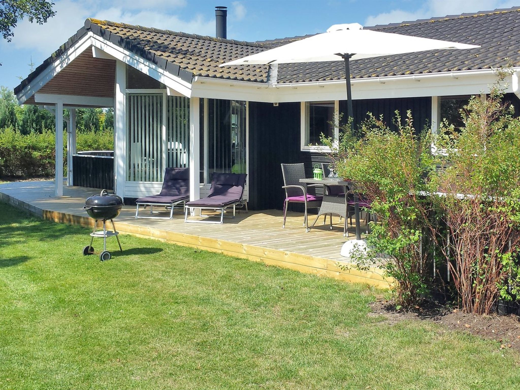 "Augusta" - 700m from the sea - Buiten