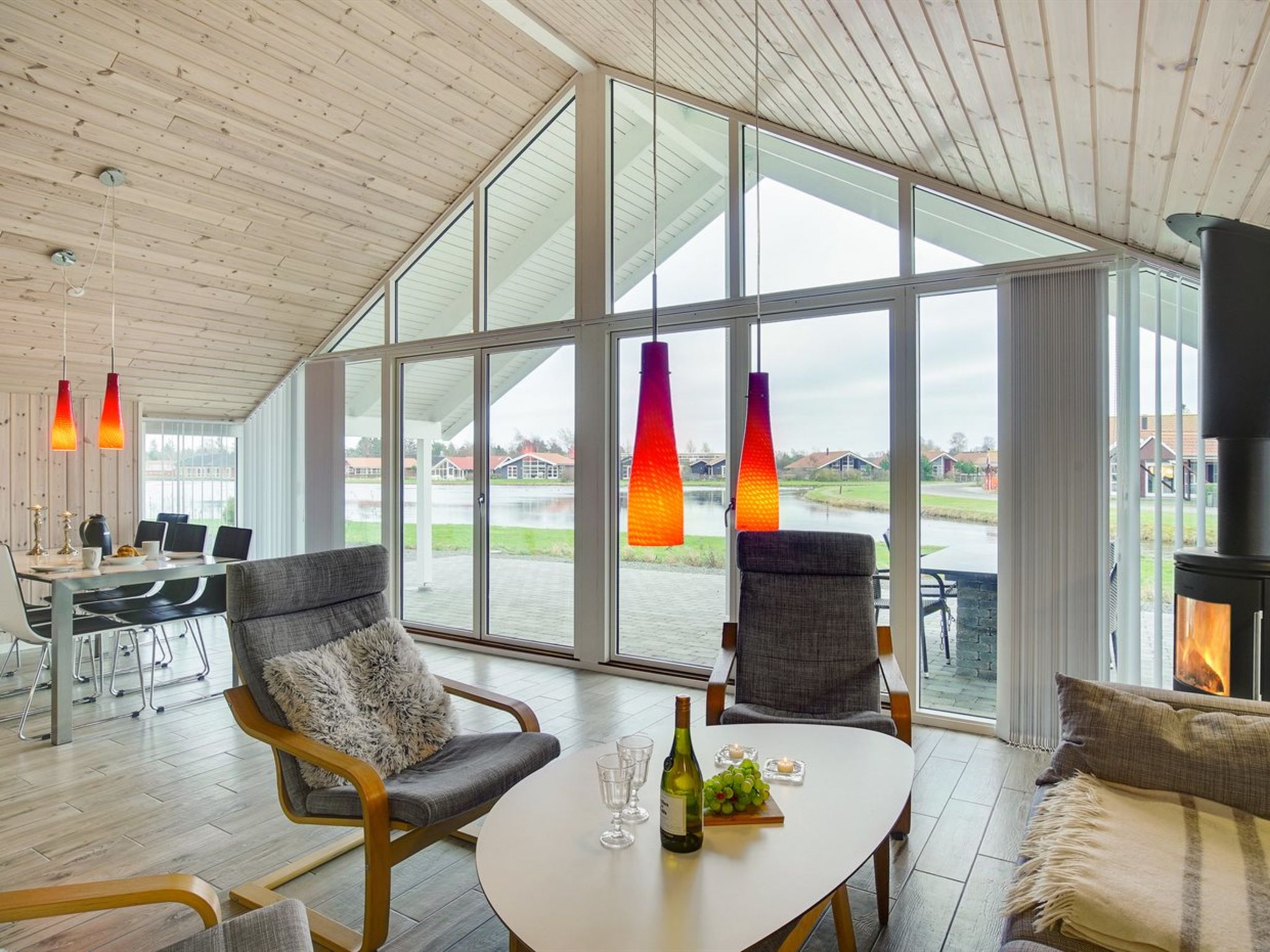 "Domi" - 1.2km from the sea - Binnen