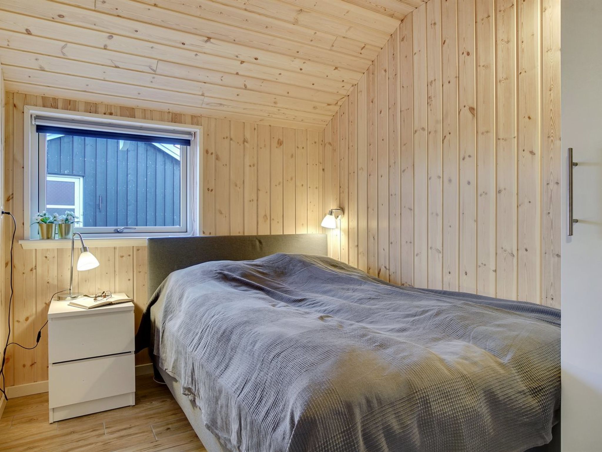 "Domi" - 1.2km from the sea - Binnen