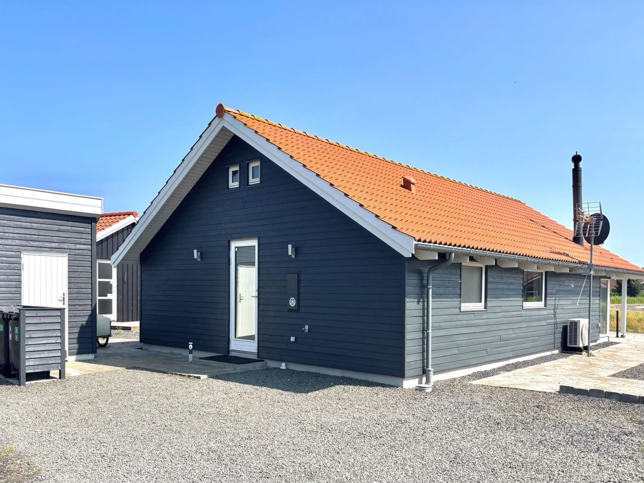 "Domi" - 1.2km from the sea - Outside