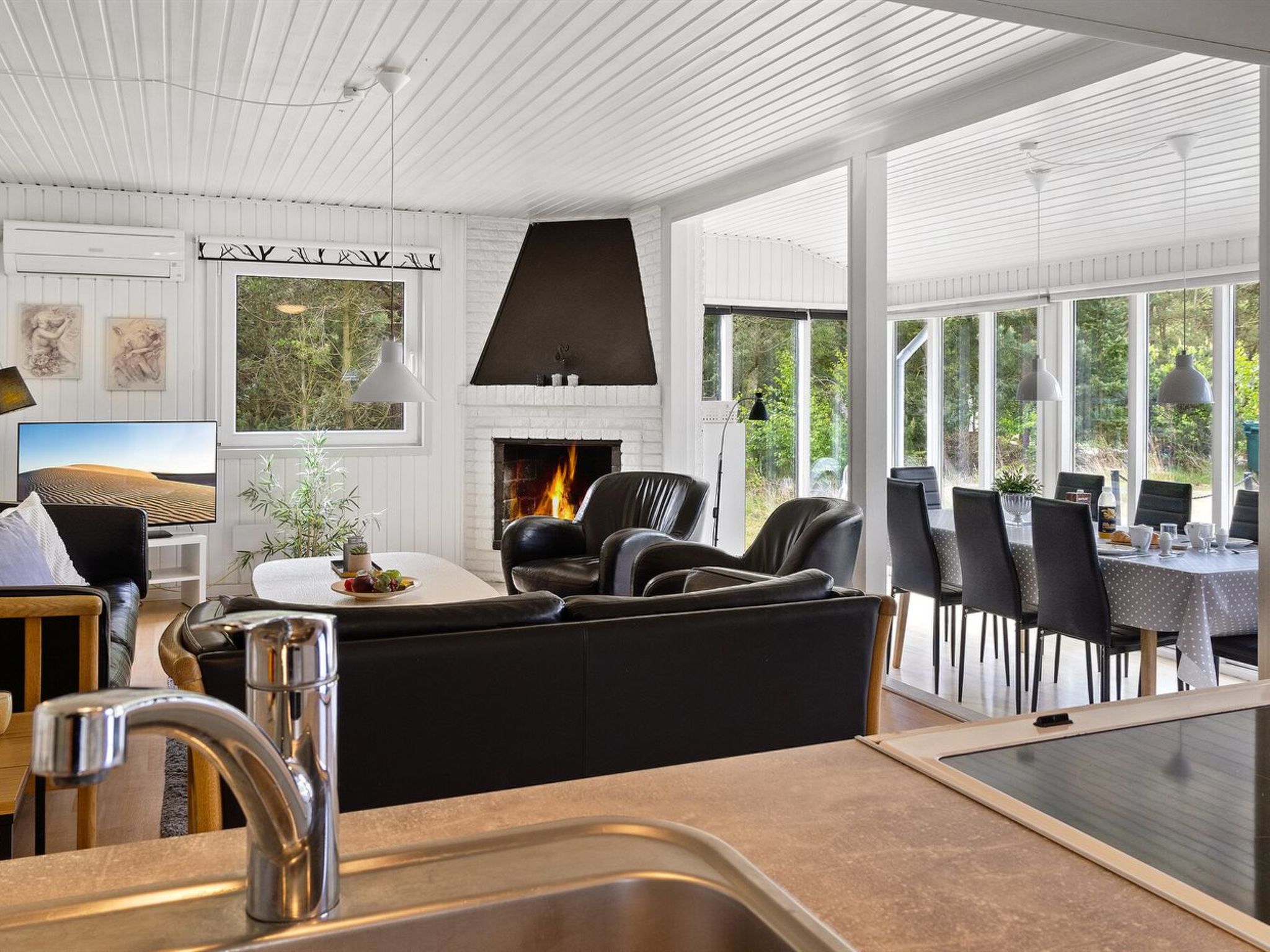 "Kalevi" - 900m from the sea - Binnen