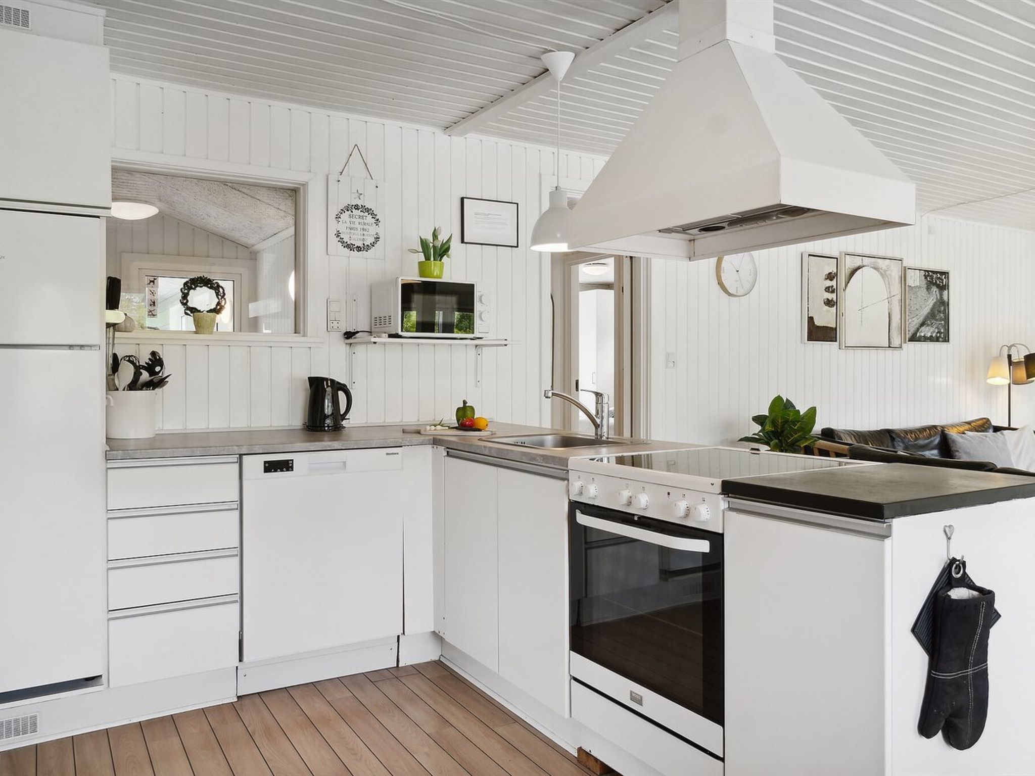 "Kalevi" - 900m from the sea - Binnen