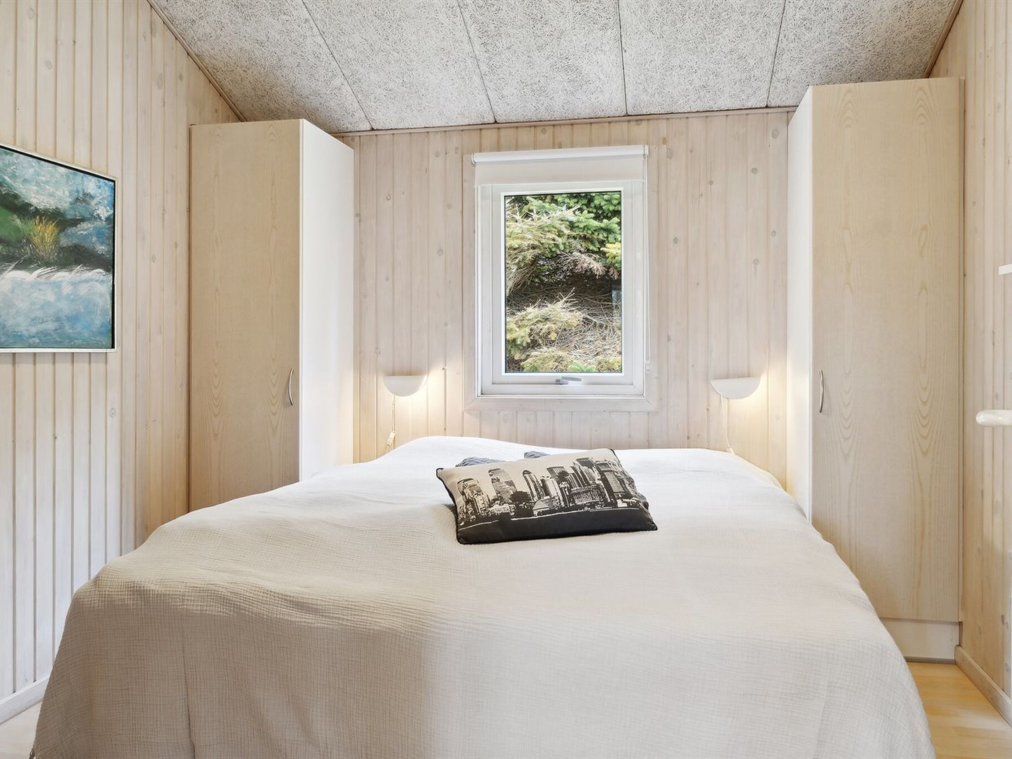 "Hallveig" - 1.1km from the sea - Binnen