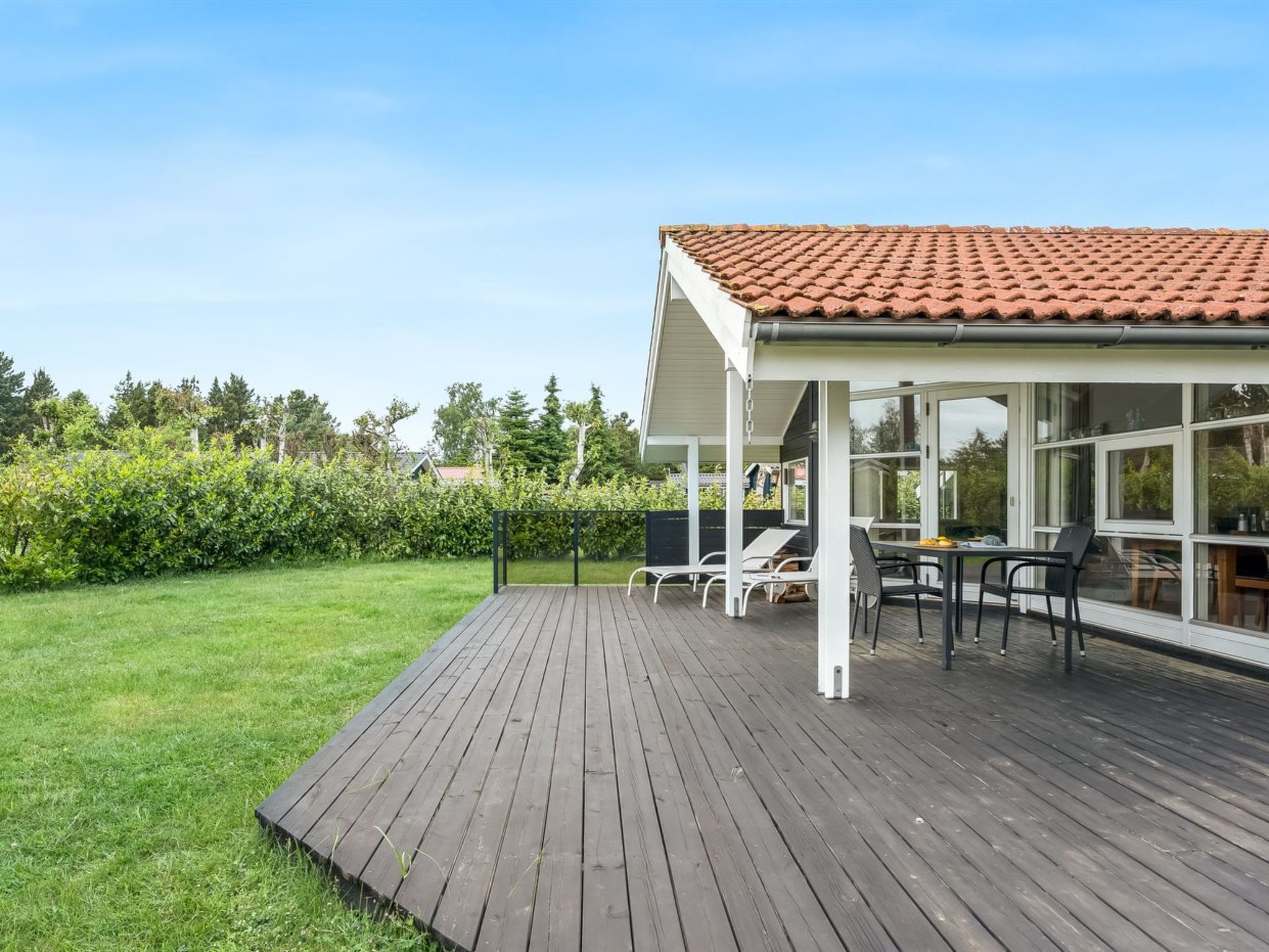 "Brynhild" - 400m from the sea - Outside