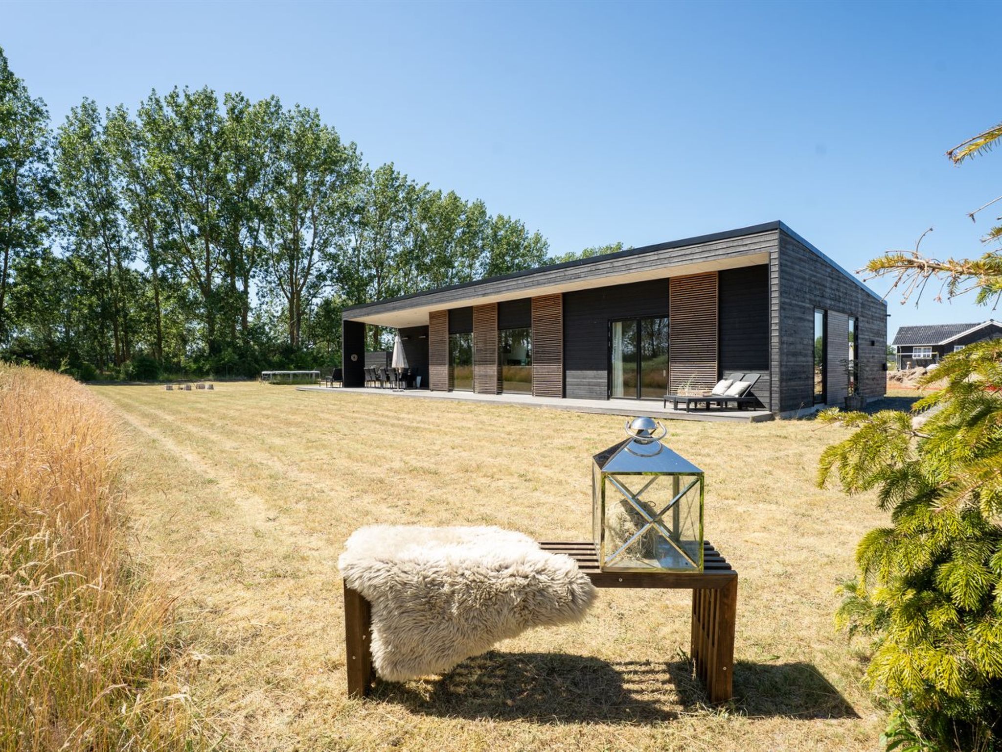 "Vanna" - 1.2km from the sea