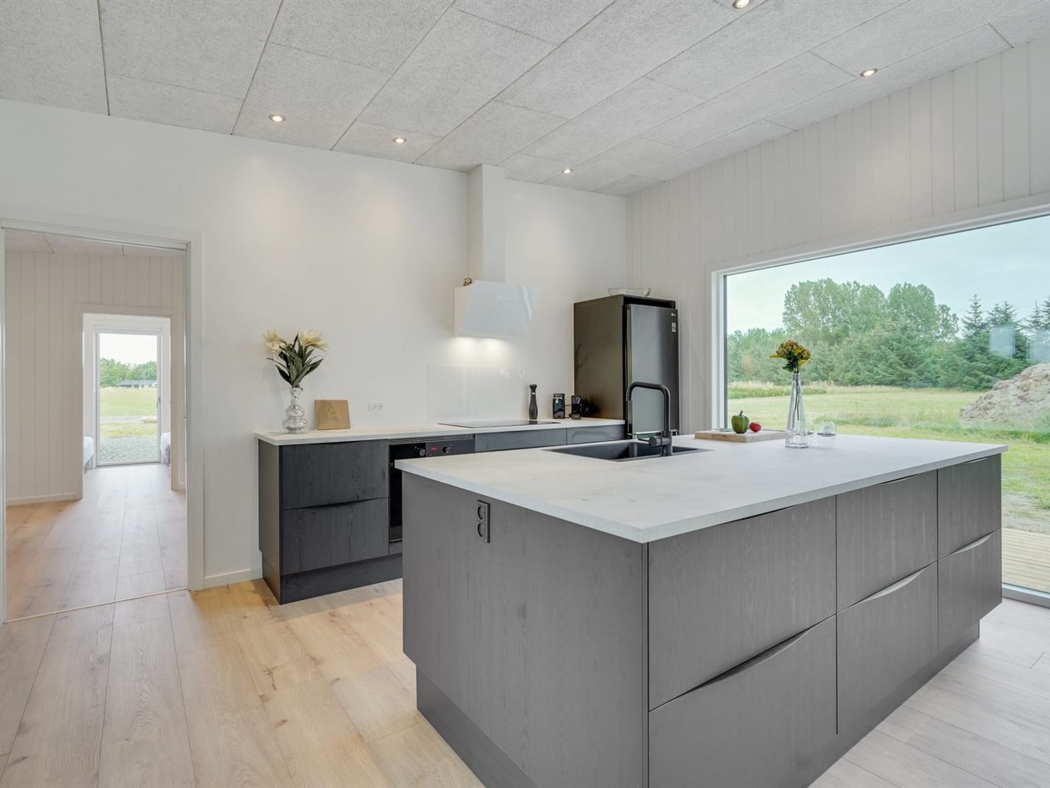 "Vanna" - 1.2km from the sea-Inside