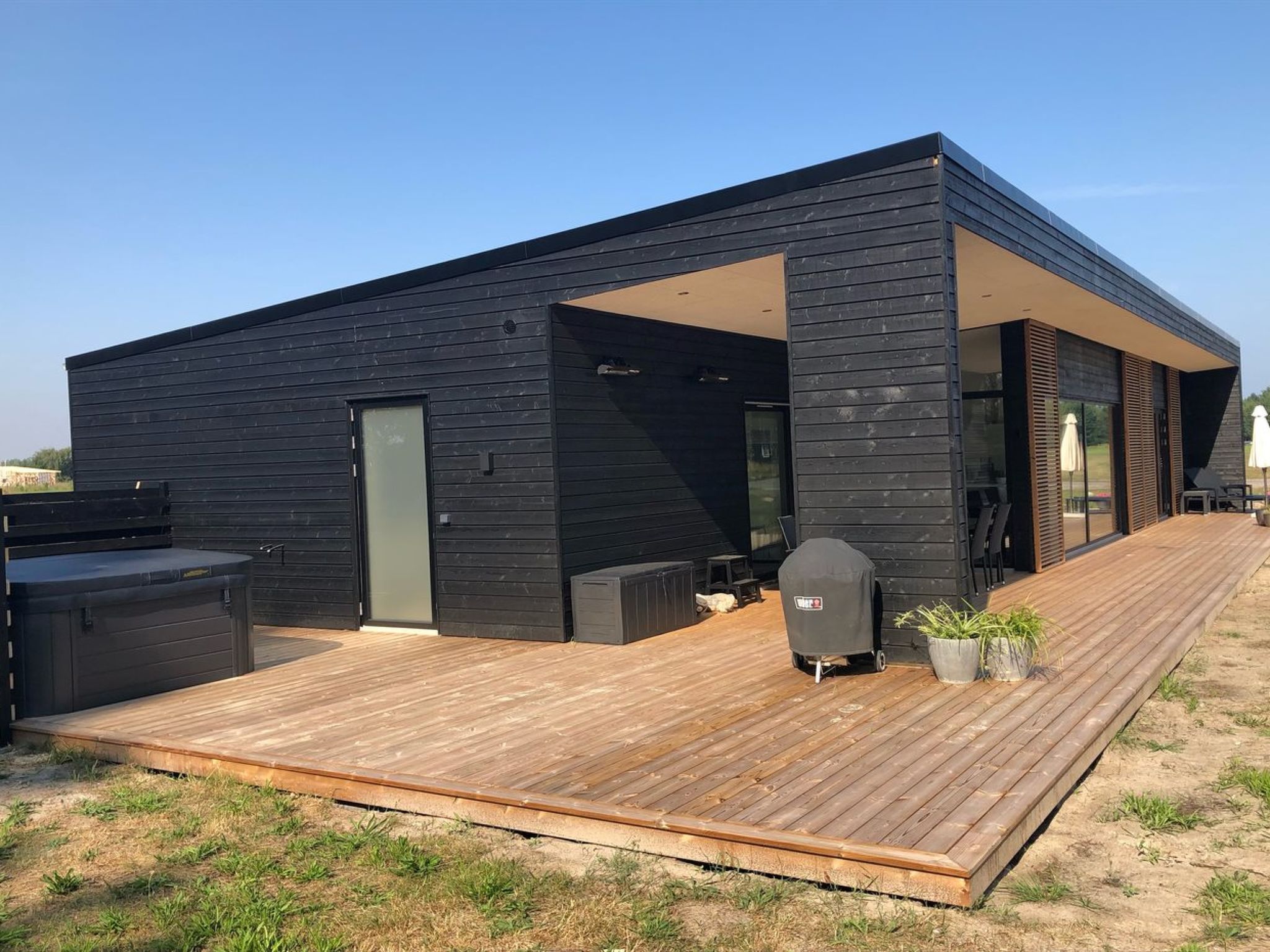 "Vanna" - 1.2km from the sea-Outside