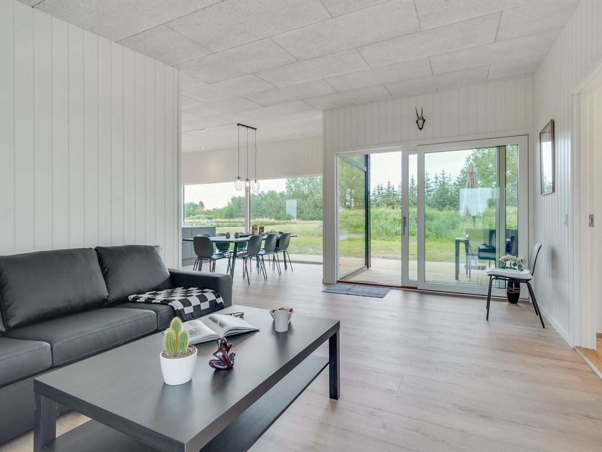 "Vanna" - 1.2km from the sea-Drinnen