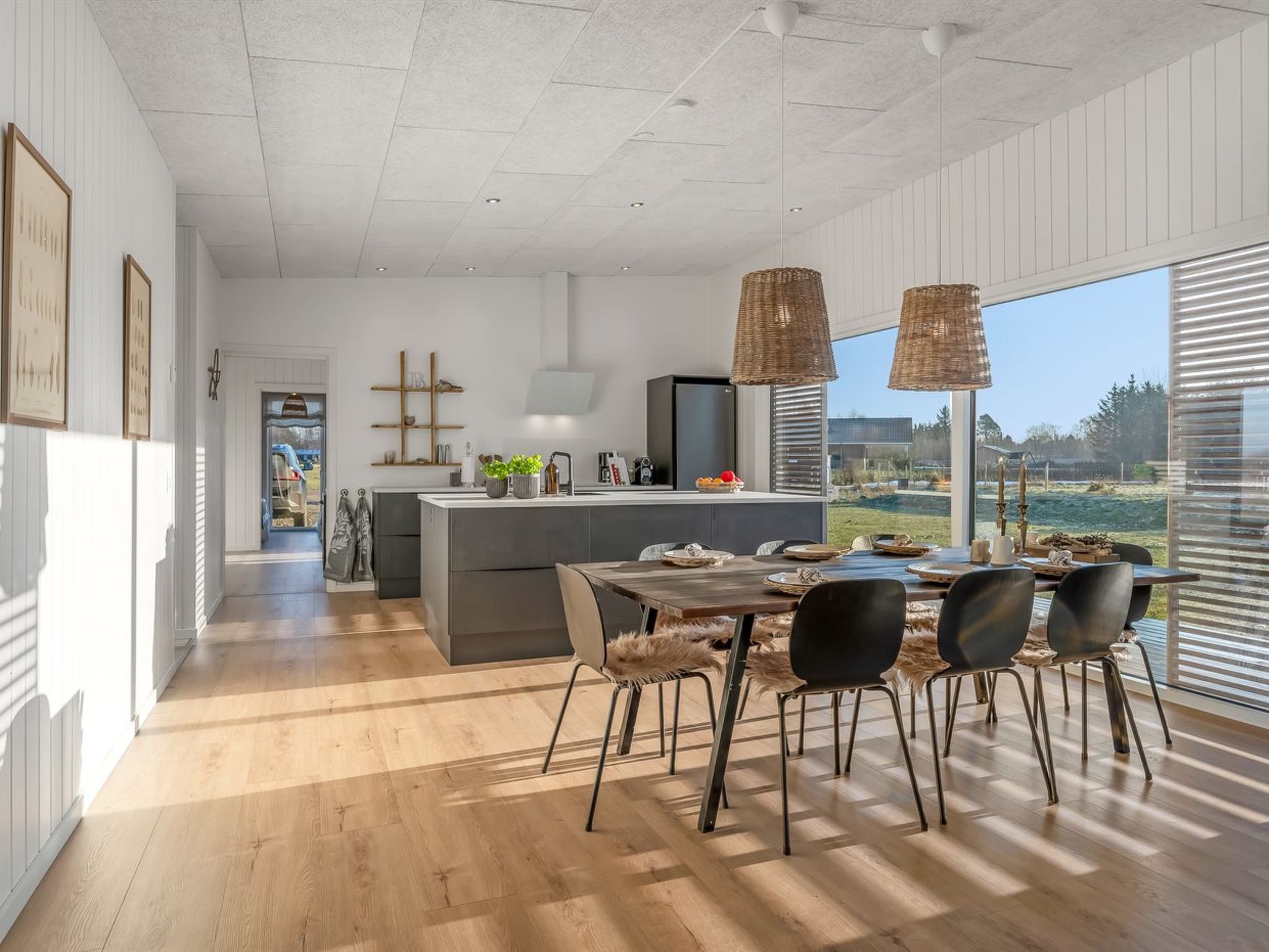 "Vanna" - 1.2km from the sea