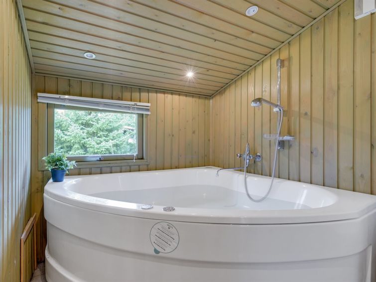 Search and Stay destination Marielyst, Denmark from AU$ 727. "Aileen" - 900m from the sea in Lolland, Falster and Mon
