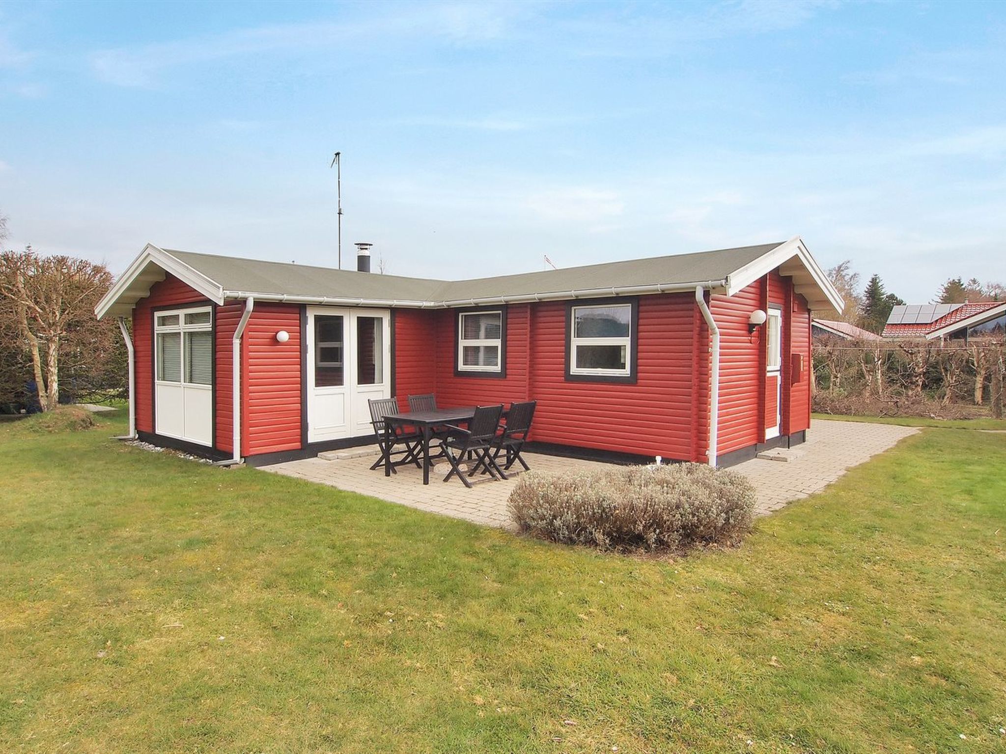 "Aarno" - 700m from the sea