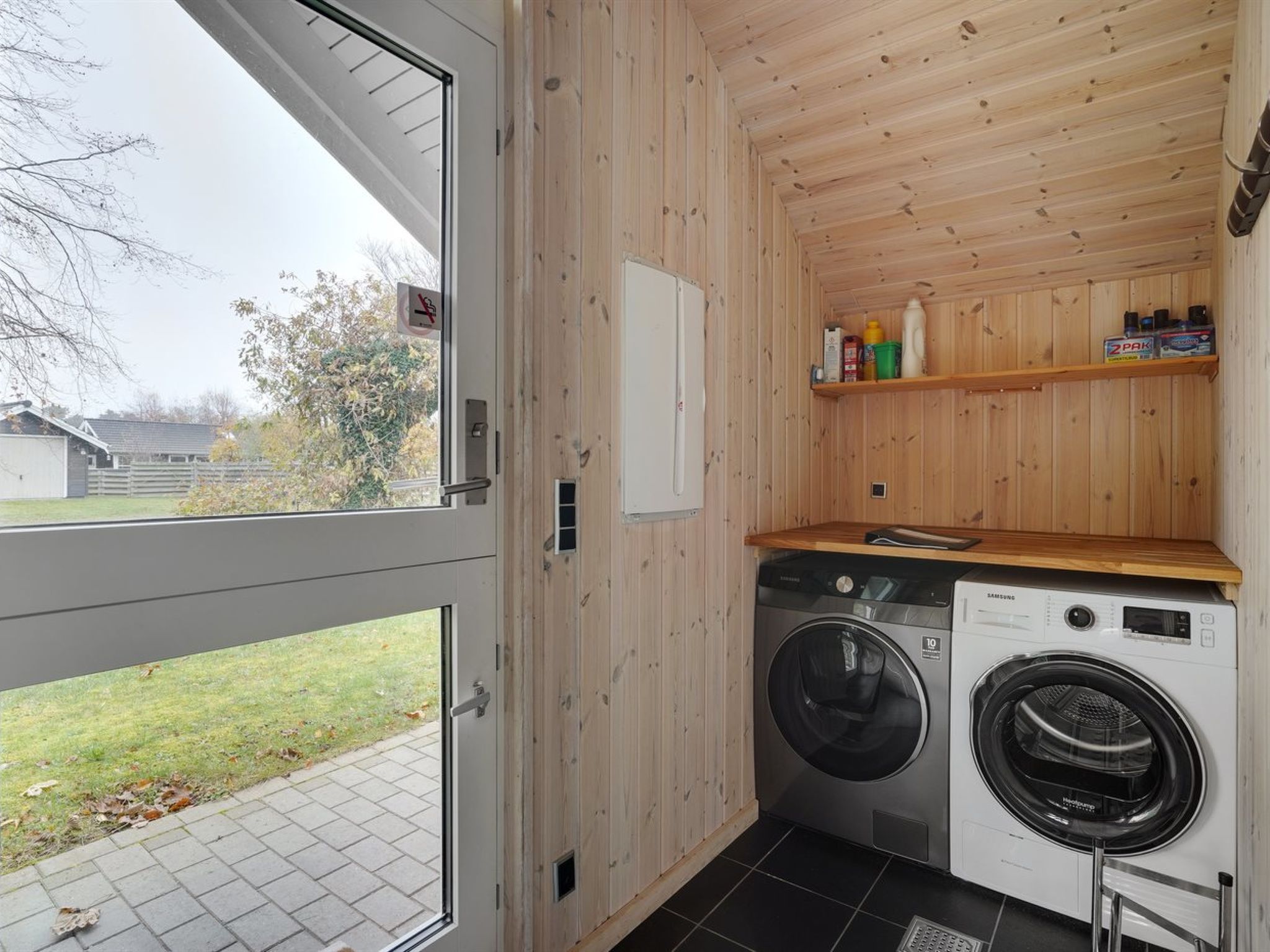 "Hegge" - 300m from the sea - Binnen