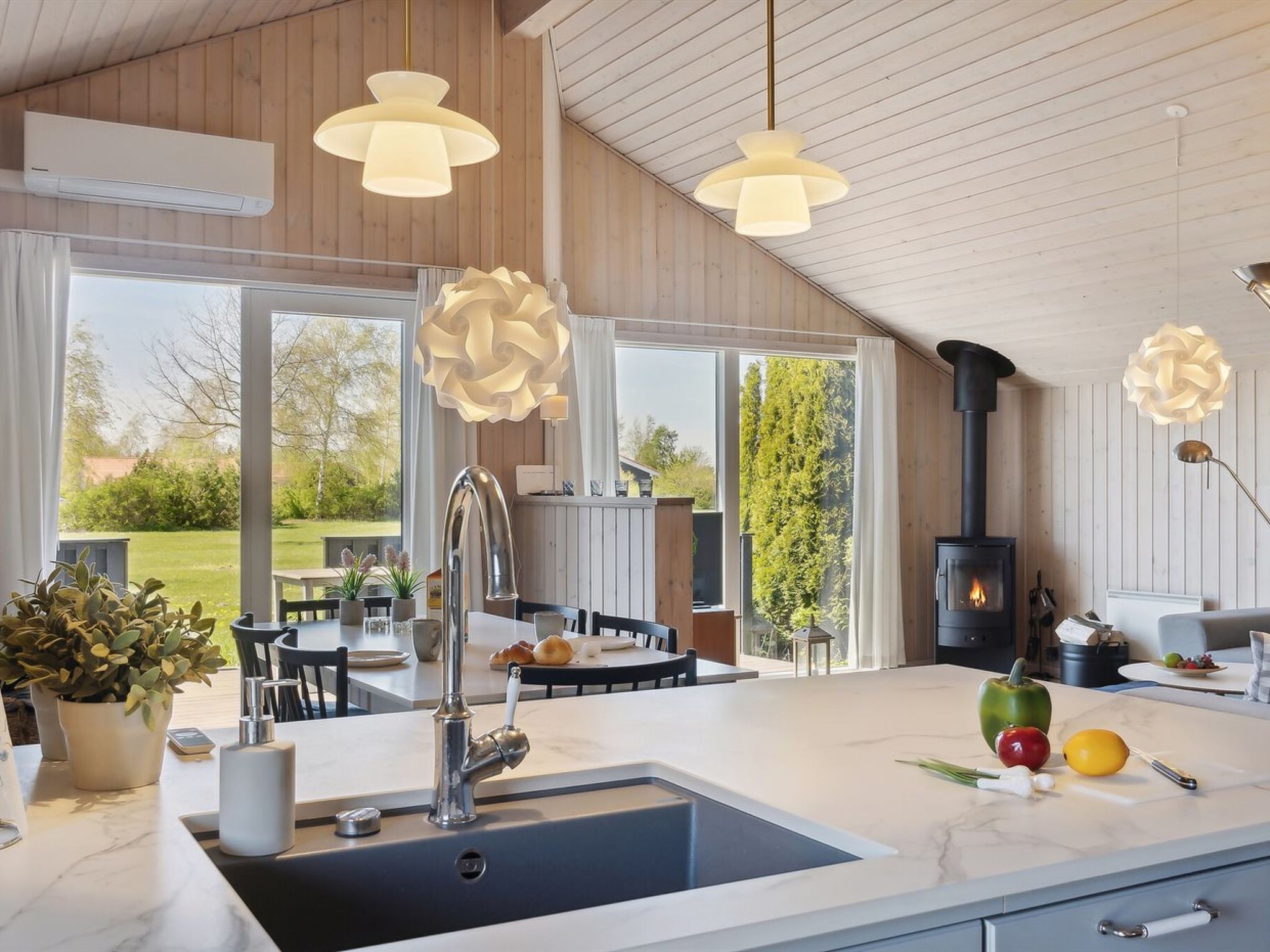 "Florentin" - 1km from the sea - Binnen