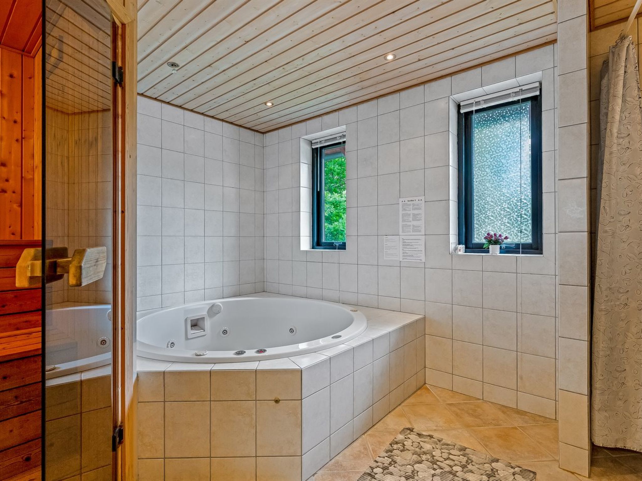 "Hanka" - 500m from the sea-Binnen